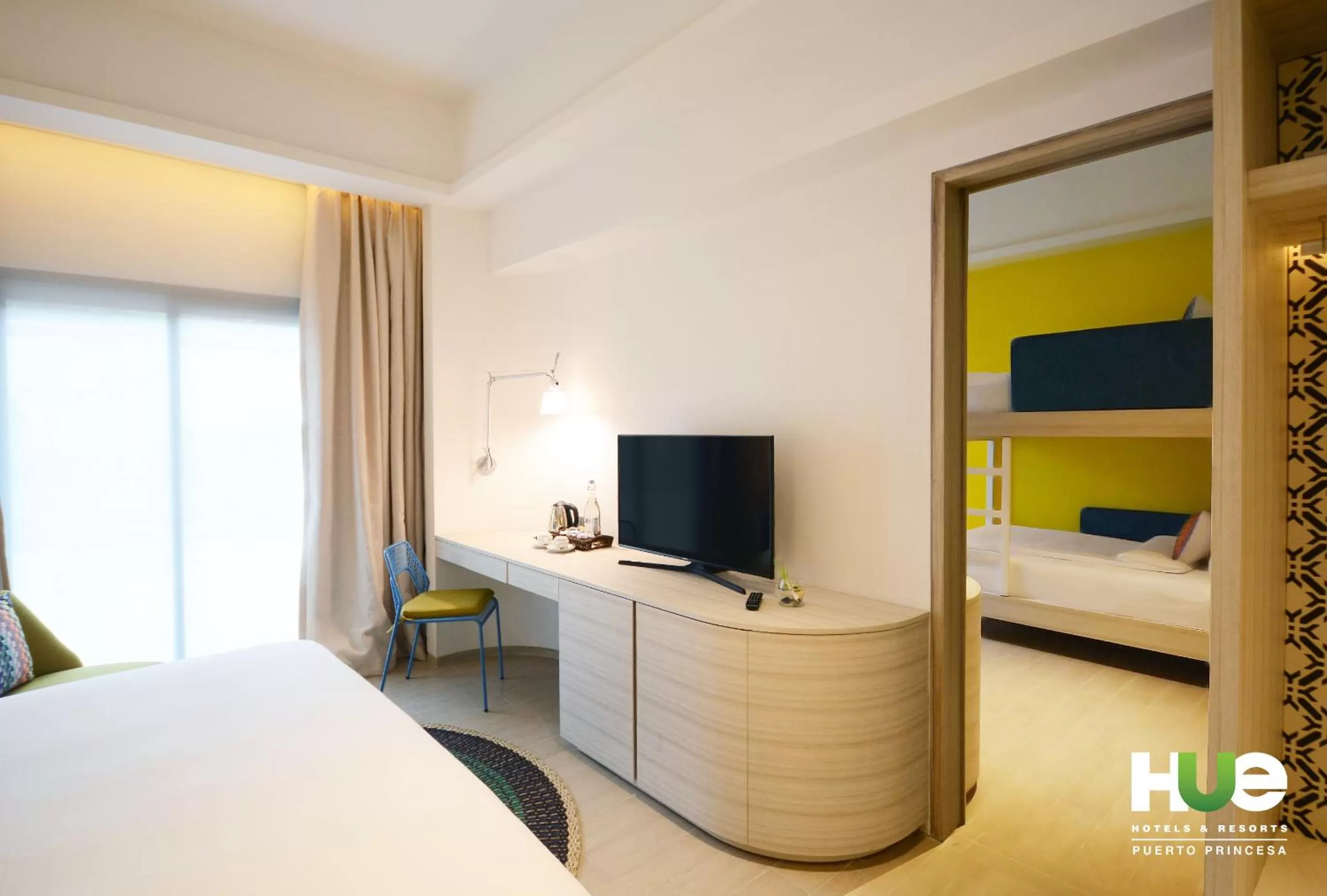 TV and multimedia, Bed in Hue Hotels and Resorts Puerto Princesa Managed by HII