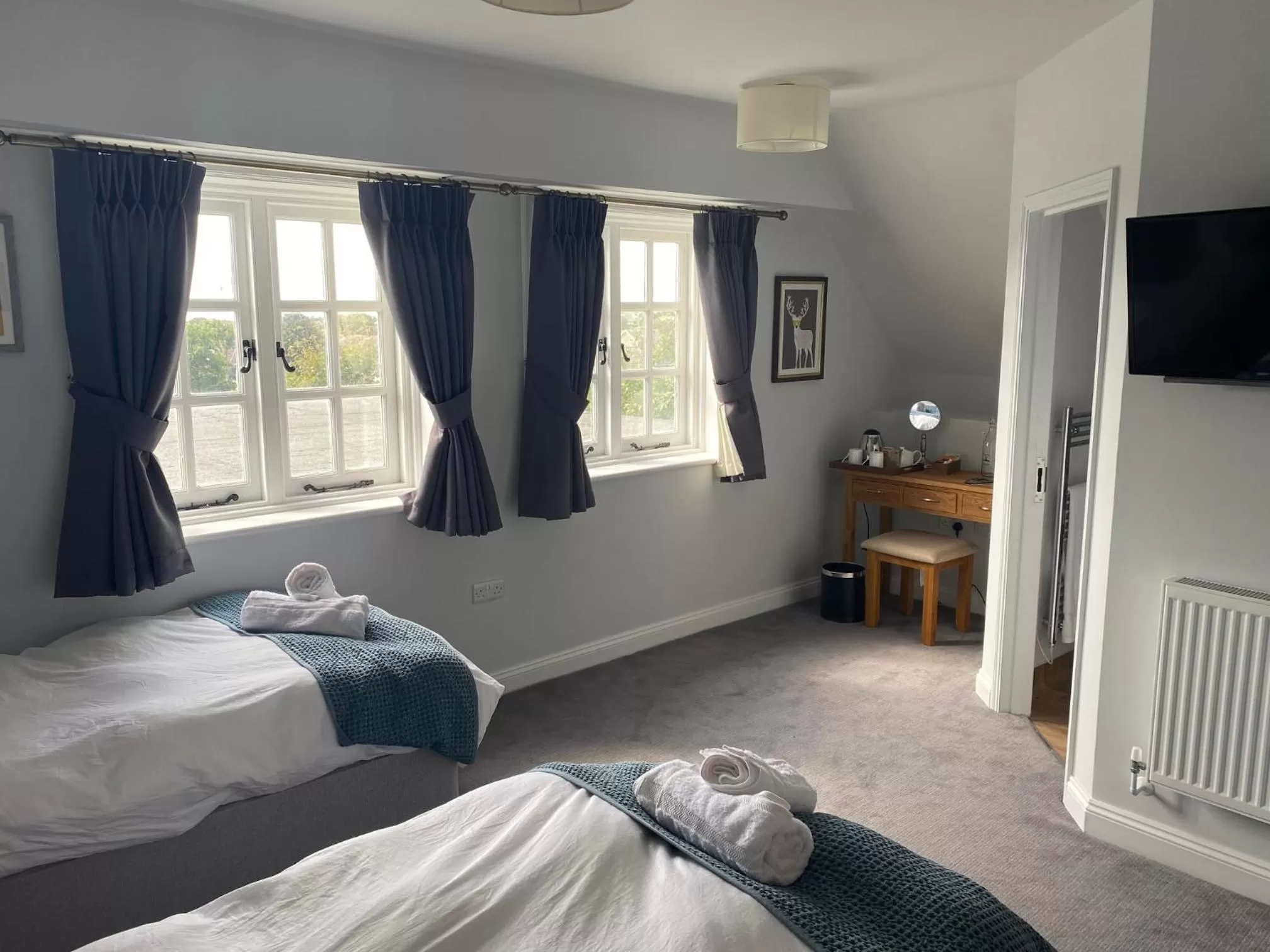 Bedroom, Bed in Three Bishops Inn