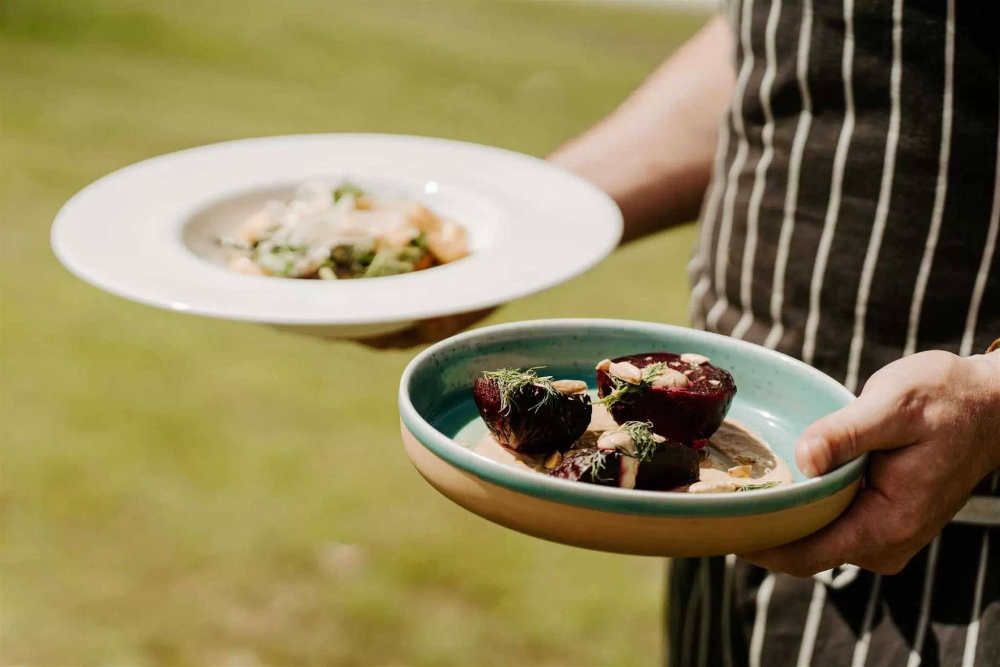 Restaurant/places to eat in Edgewater Hotel