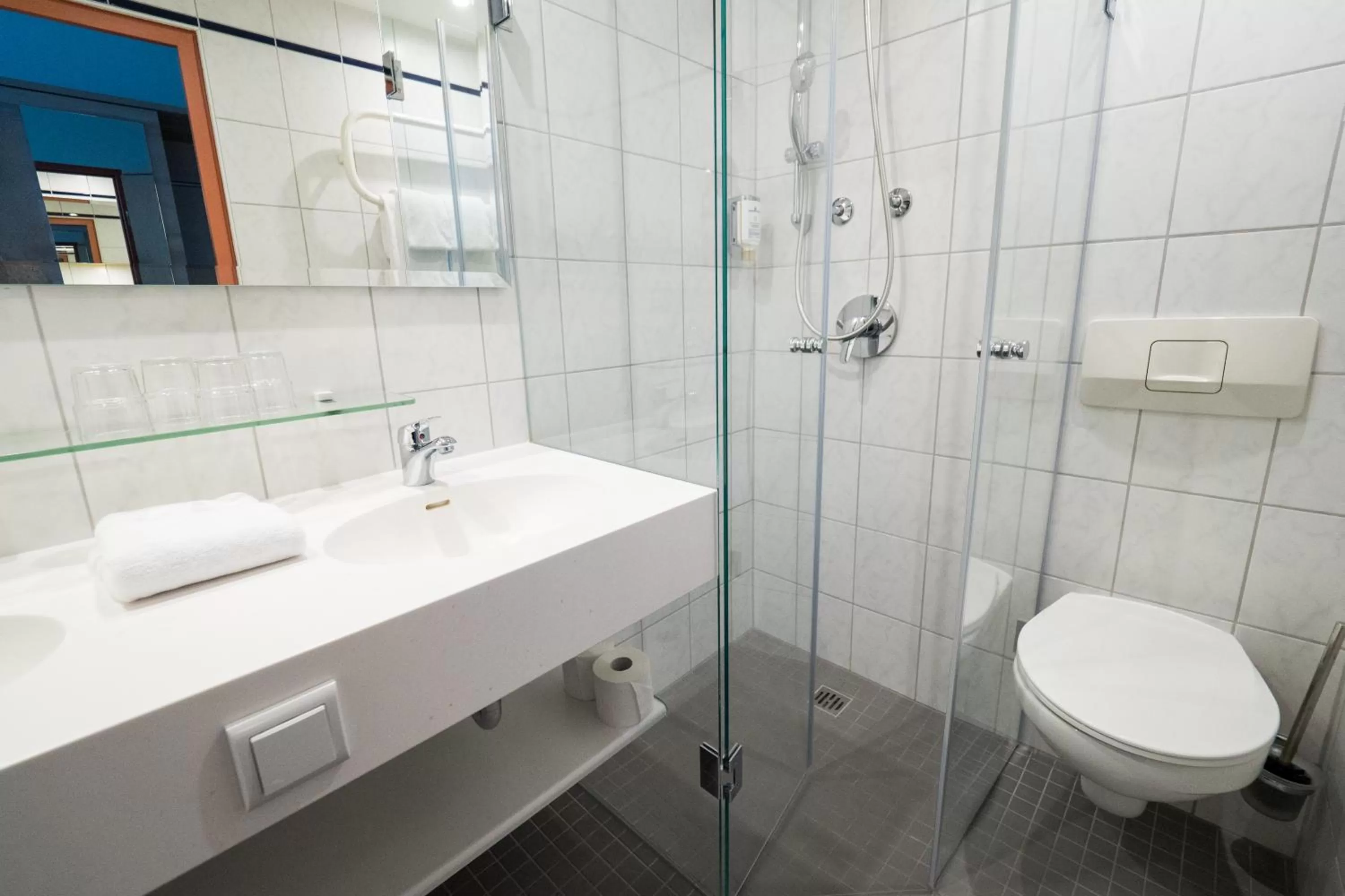 Shower, Bathroom in PLAZA INN Berlin Charlottenburg