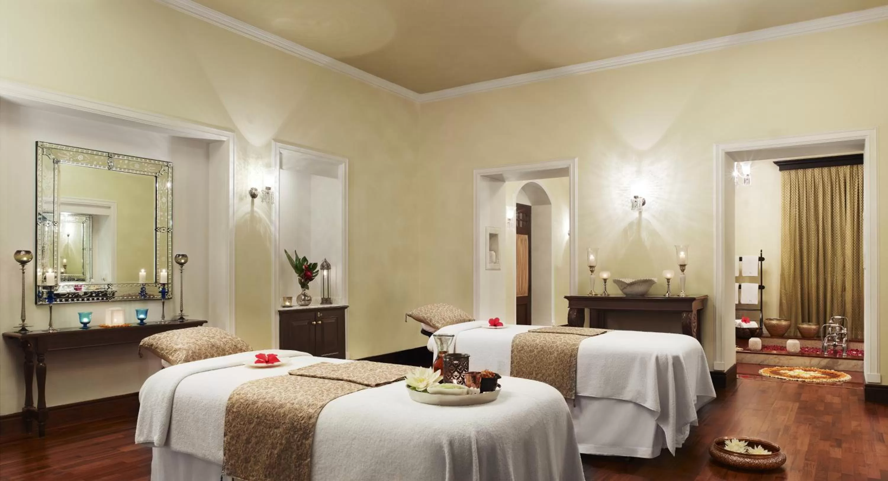 Massage, Bed in Taj Nadesar Palace