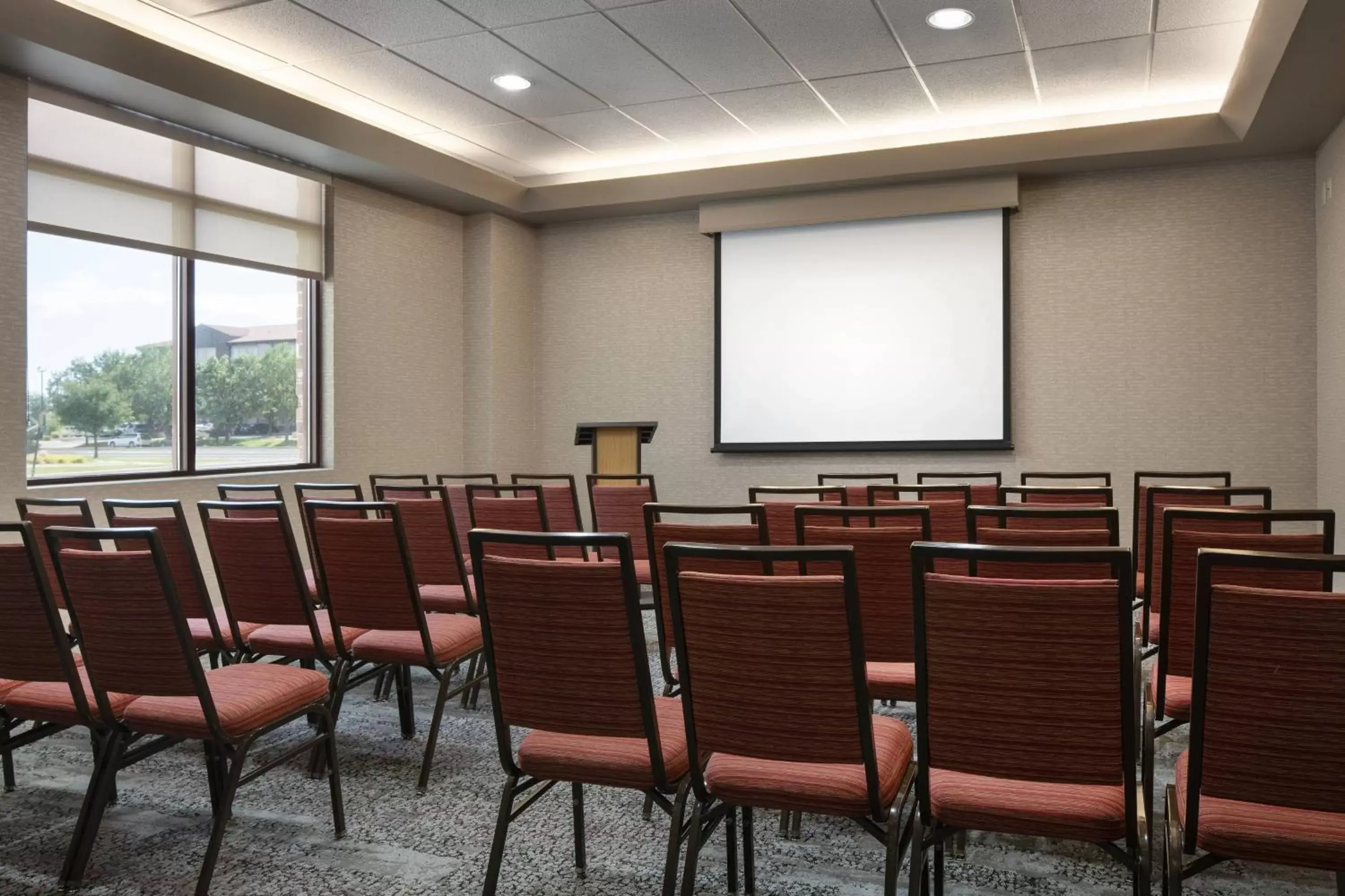 Meeting/conference room in Courtyard by Marriott Denver Airport