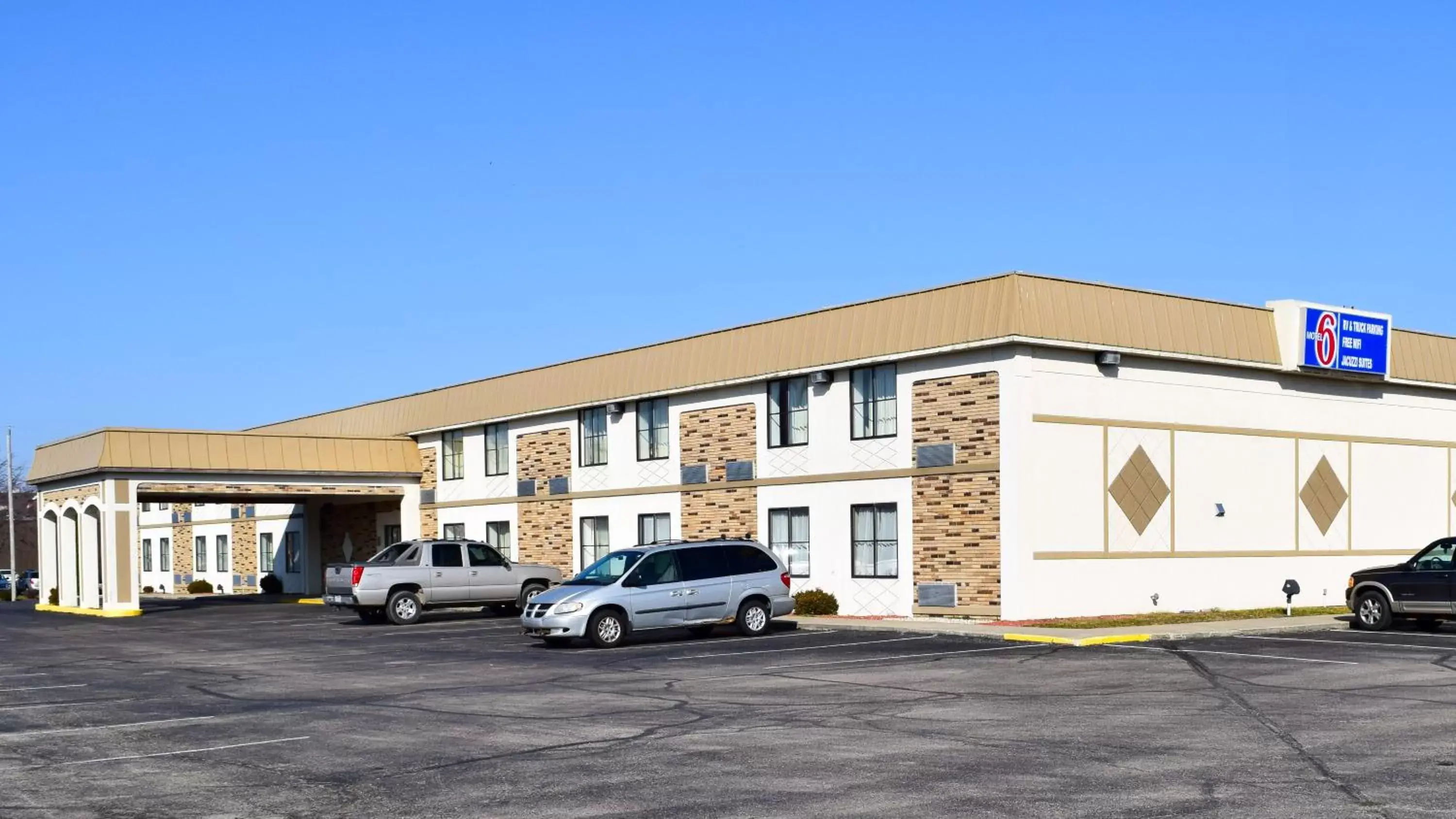 Facade/entrance, Property Building in Motel 6-Springfield, OH