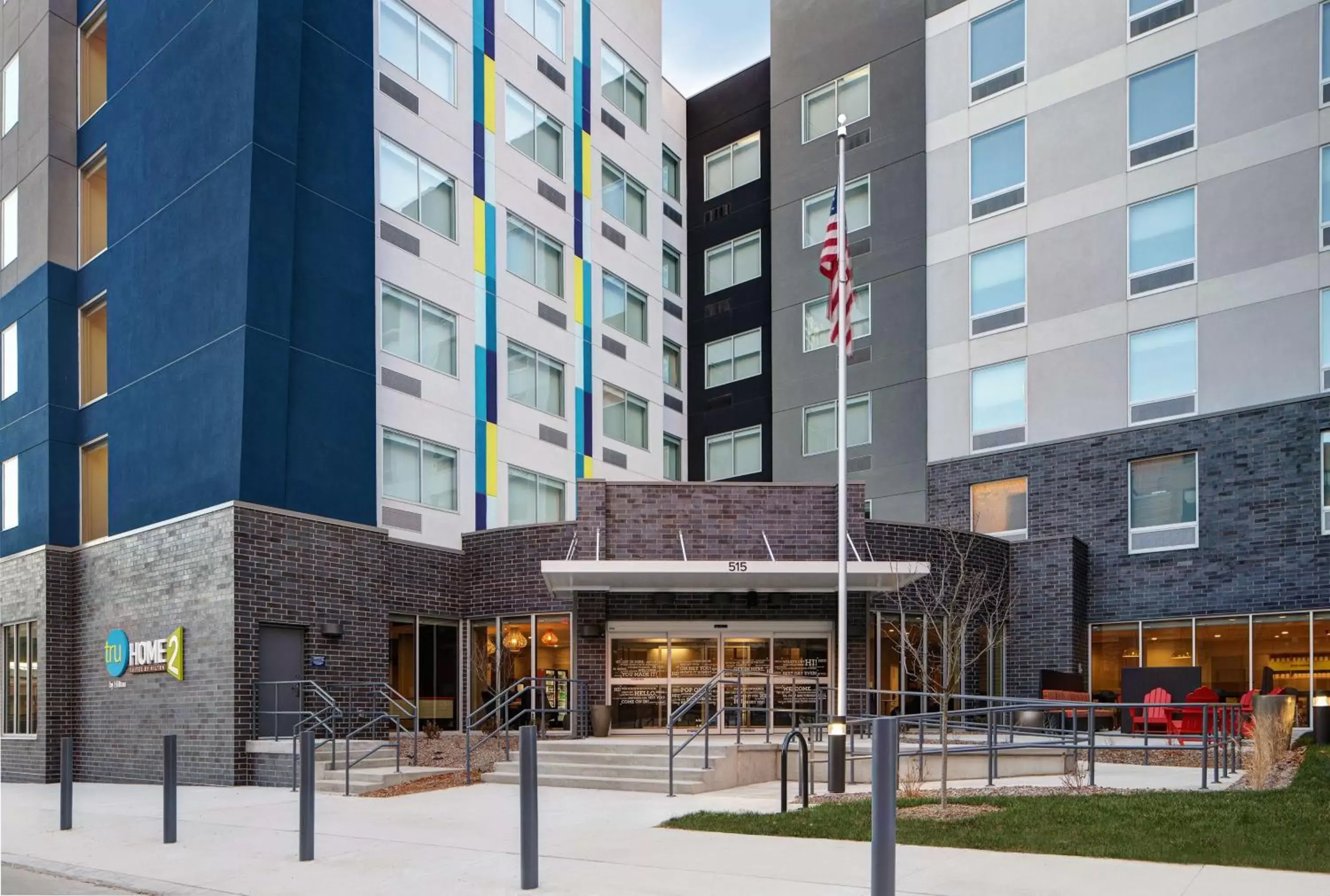 Property building in Tru By Hilton Milwaukee Downtown, WI Property building in Tru By Hilton Milwaukee Downtown, WI