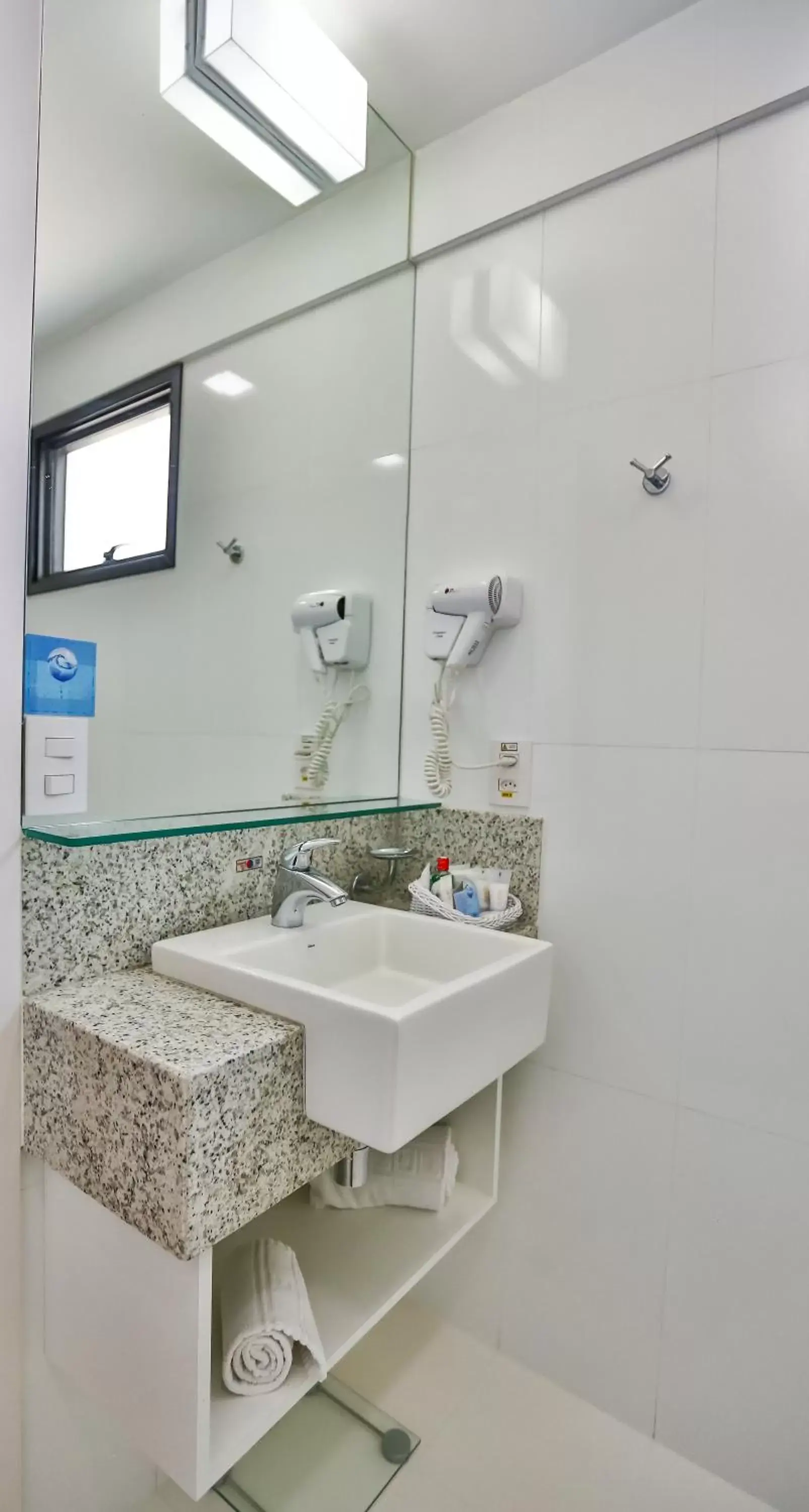 Bathroom in Quality Hotel & Suites Brasília