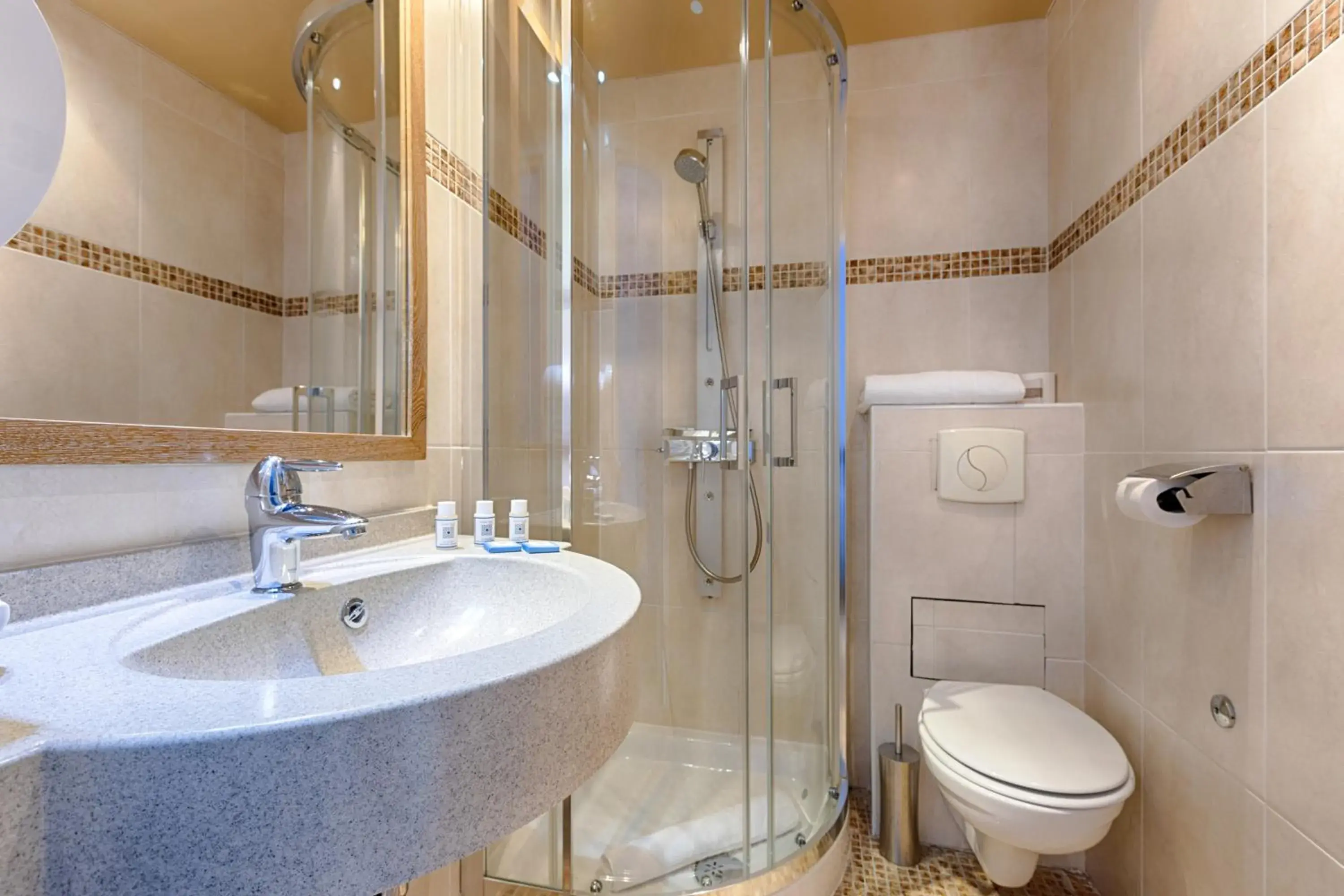 Bathroom in Grand Hotel Dore