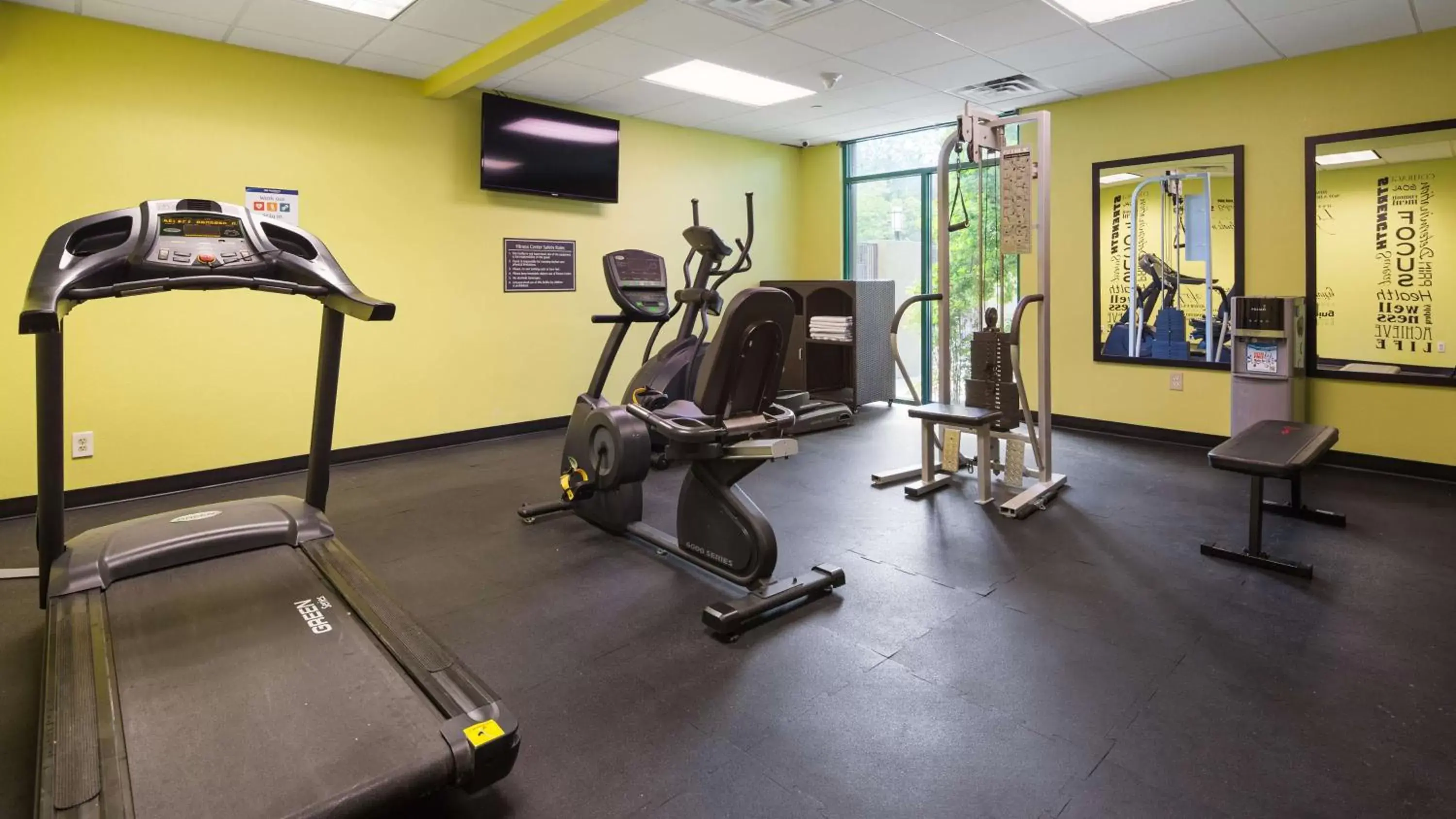 Fitness centre/facilities in Best Western Plus Birmingham Inn & Suites Fitness centre/facilities in Best Western Plus Birmingham Inn & Suites