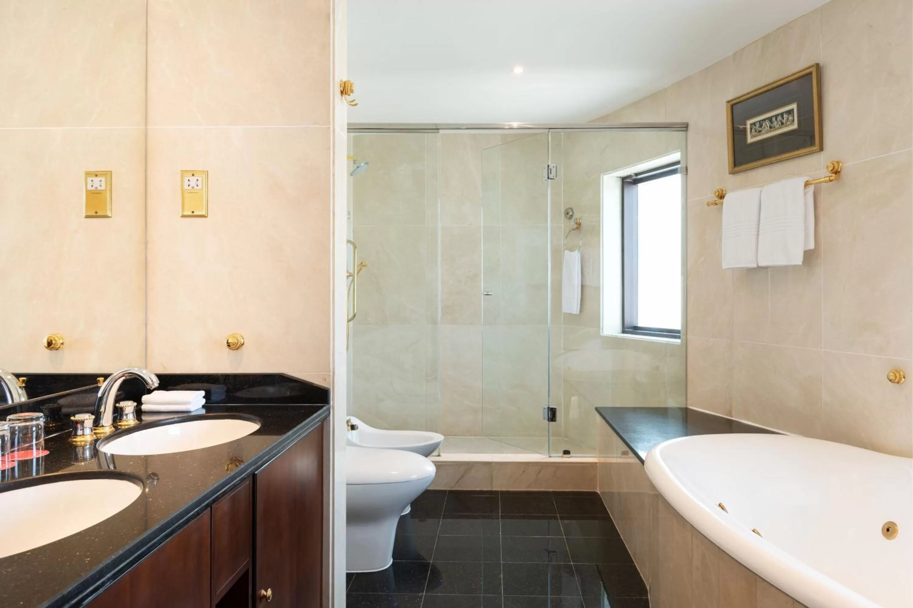 Bathroom in Le Meridien Fairway