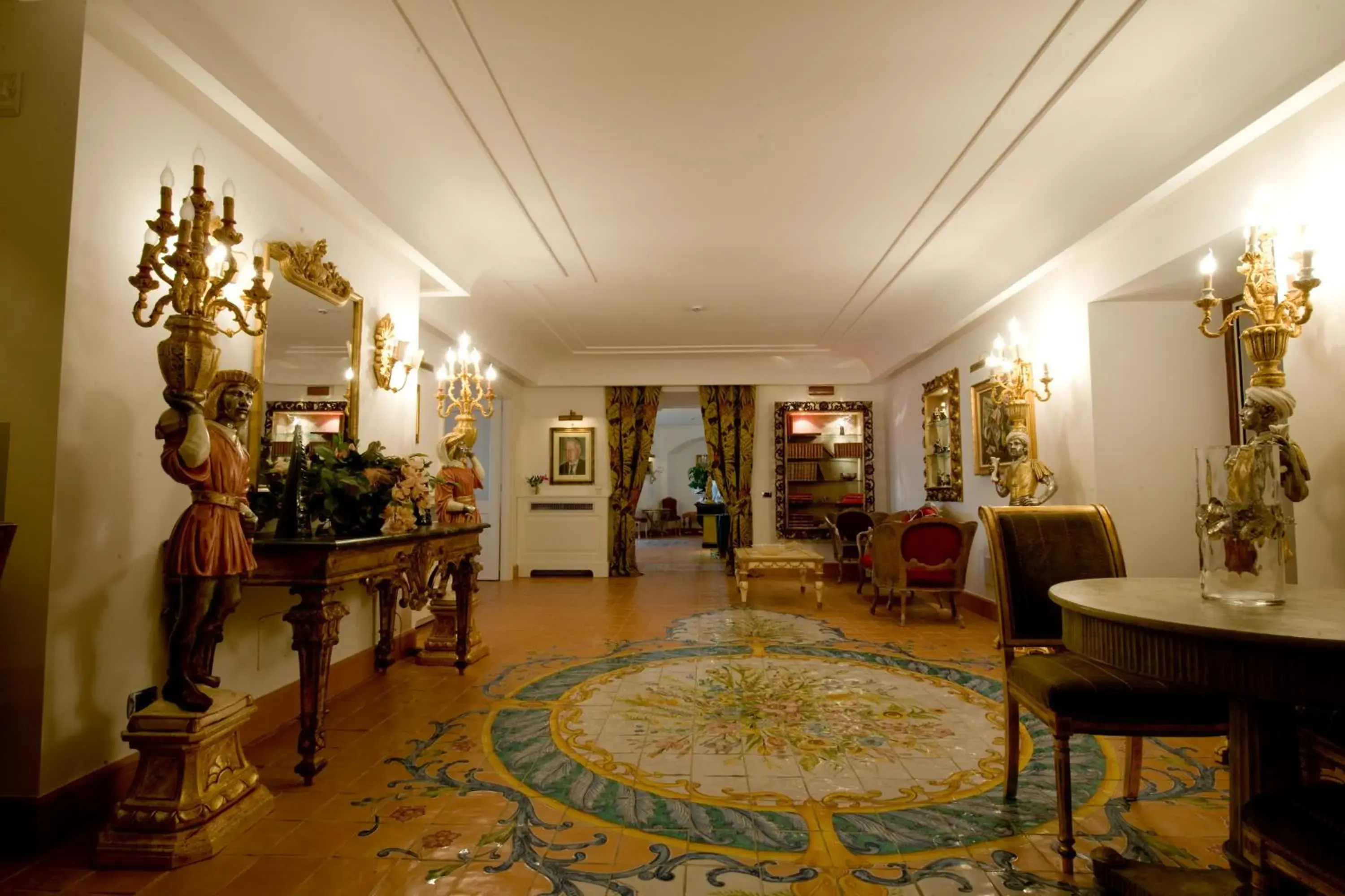 Communal lounge/ TV room in Hotel Botanico San Lazzaro