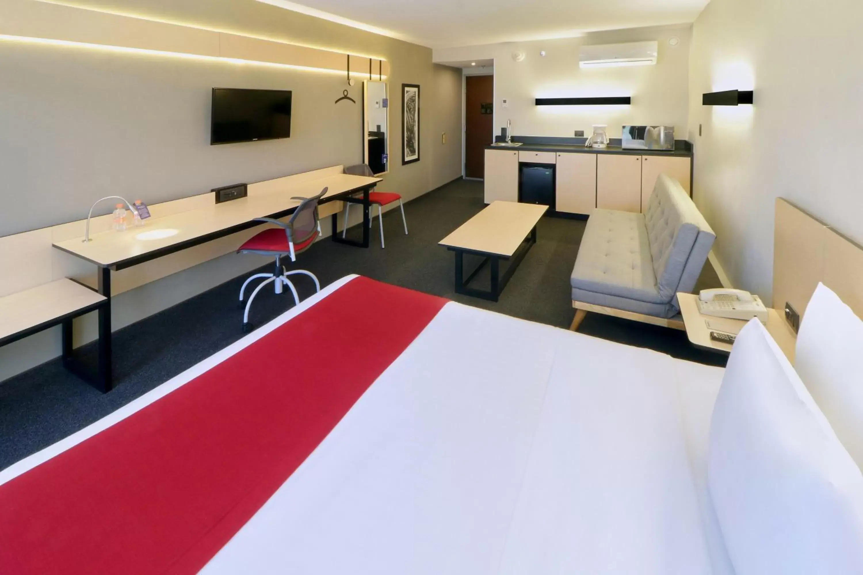 Superior Queen Room with Sofa Bed in City Express by Marriott Ciudad Victoria Superior Queen Room with Sofa Bed in City Express by Marriott Ciudad Victoria