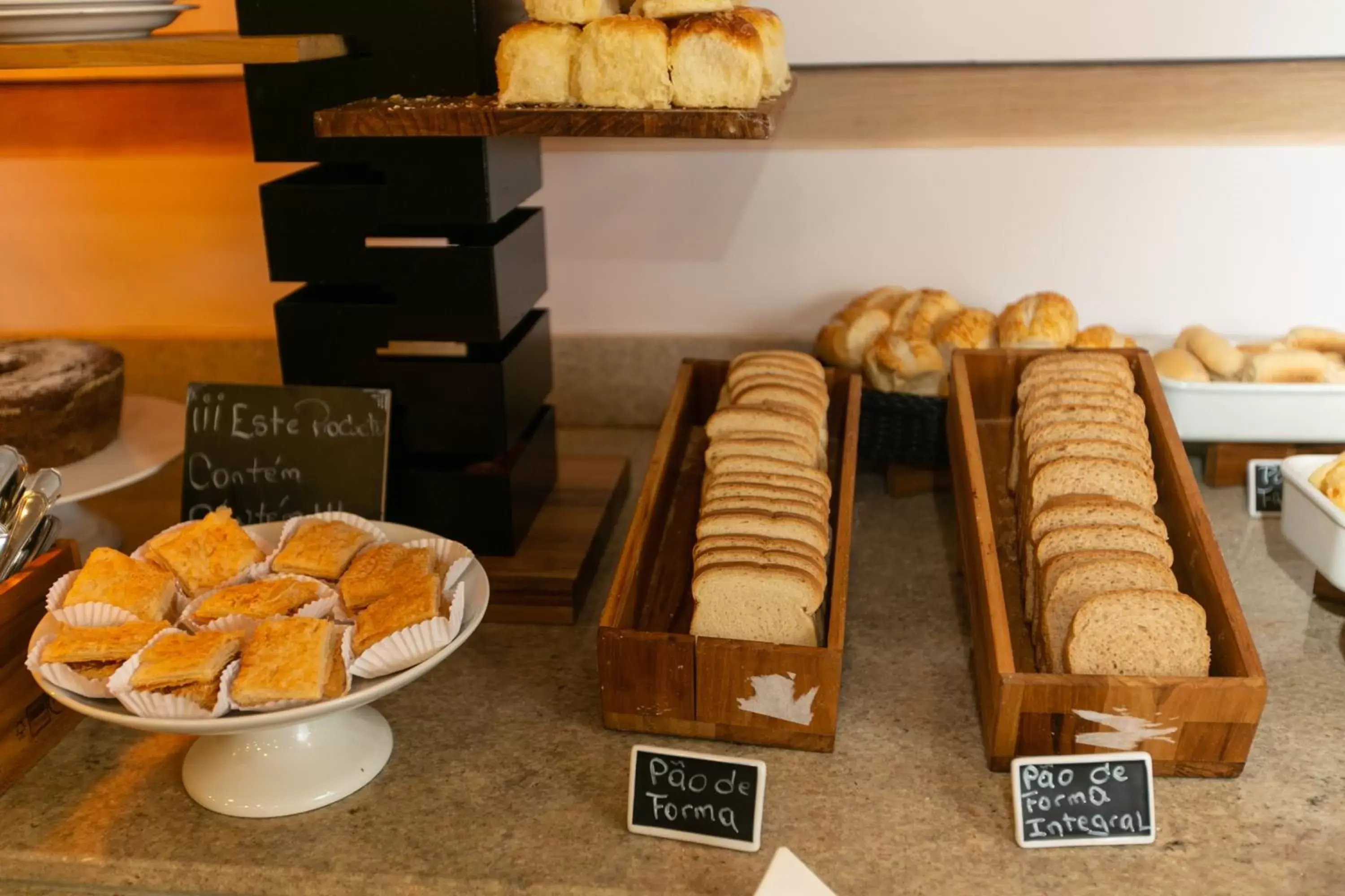 Buffet breakfast in ibis Copacabana Posto 2