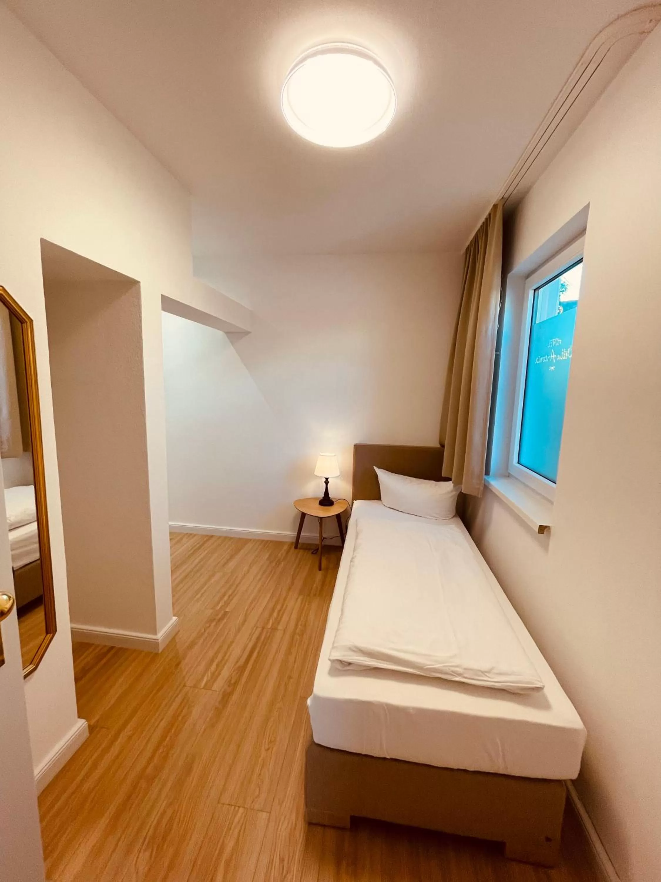 Photo of the whole room, Bed in Villa Antonia