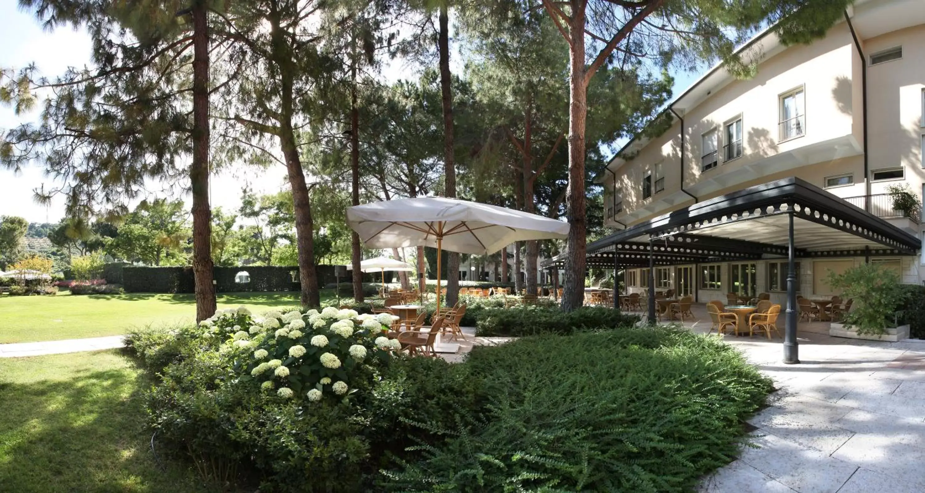 Garden in Villa Maria Hotel & SPA