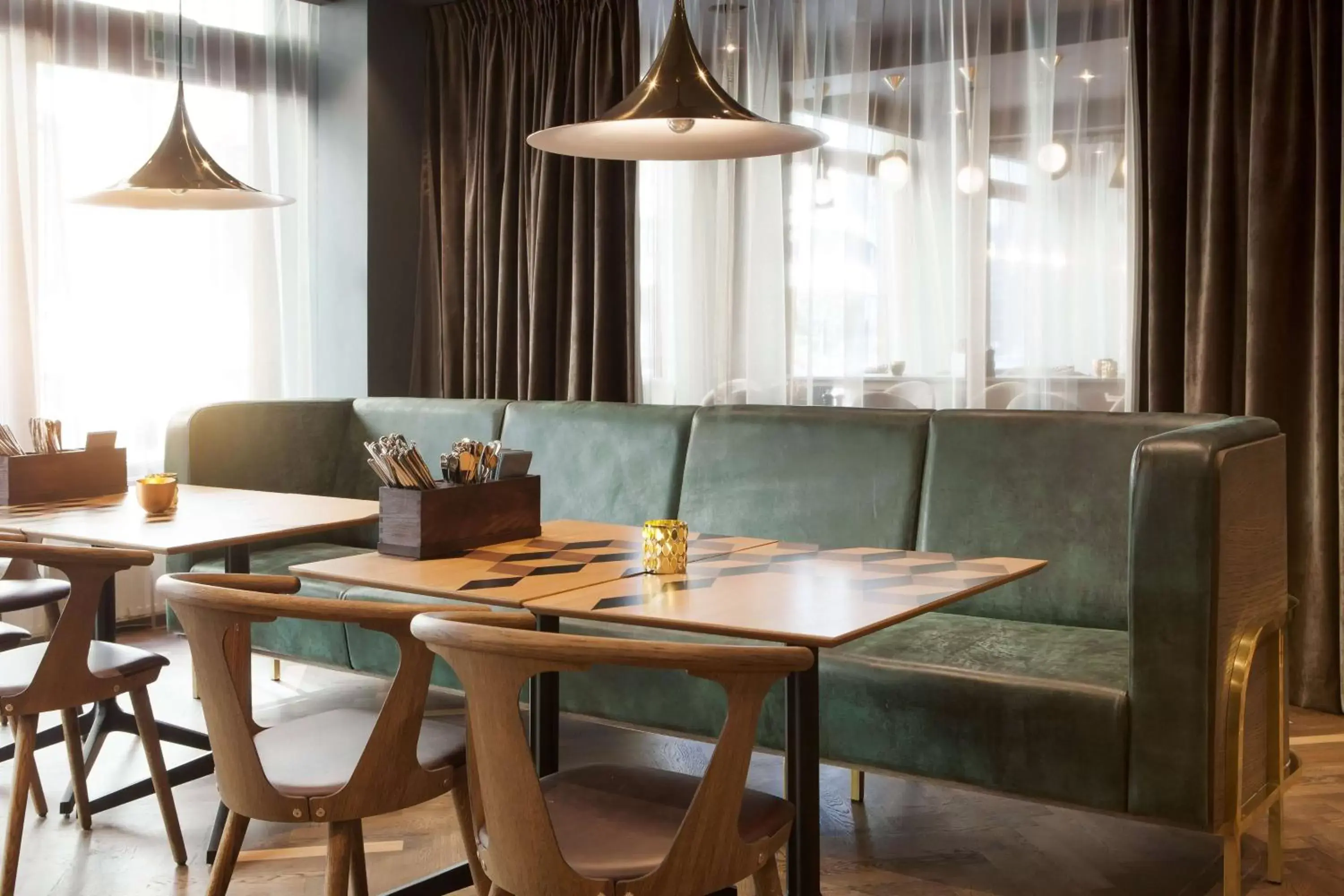 Restaurant/places to eat, Dining Area in Scandic St. Olavs Plass