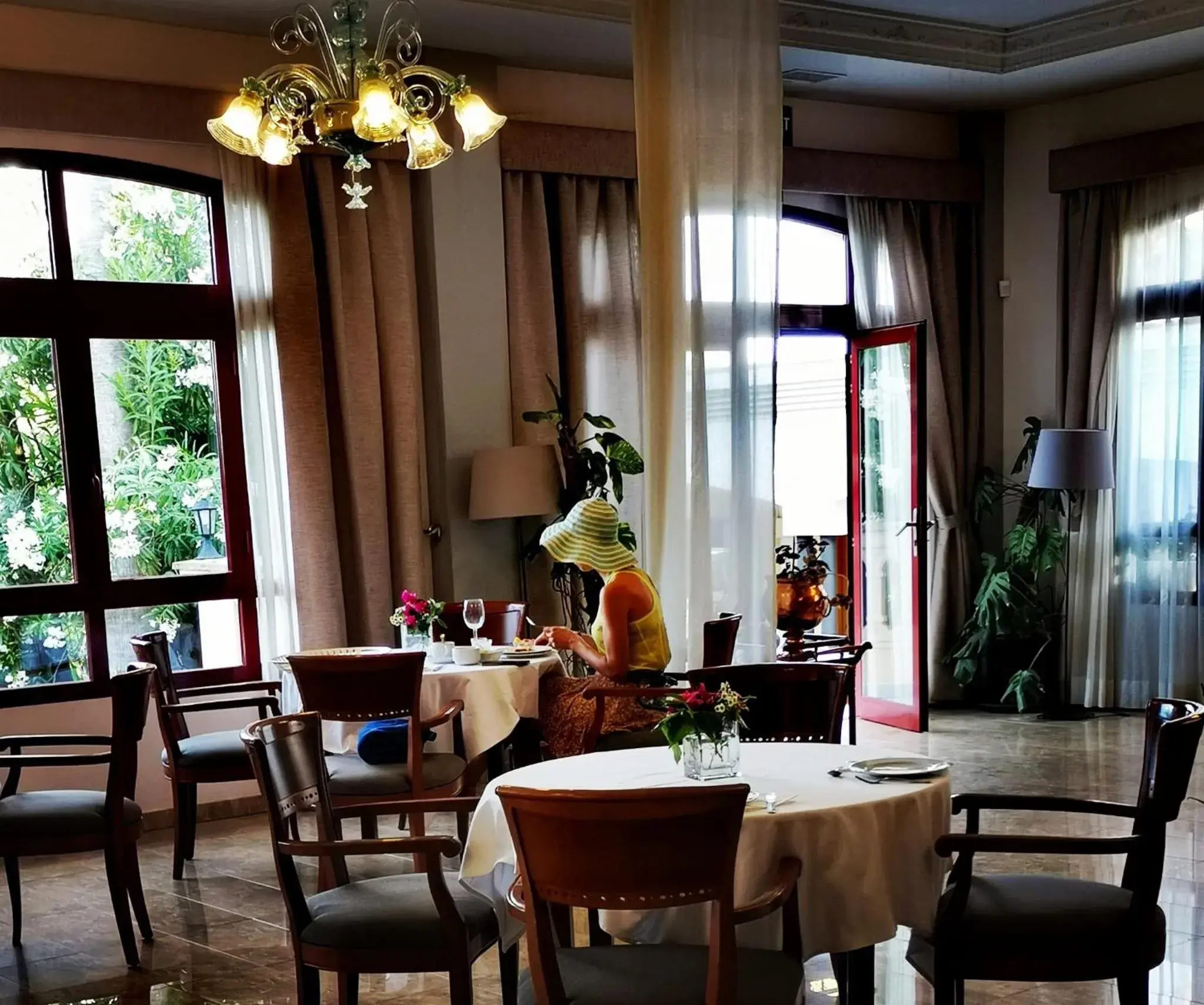 Breakfast, Restaurant/Places to Eat in Hotel Ciutat Jardi