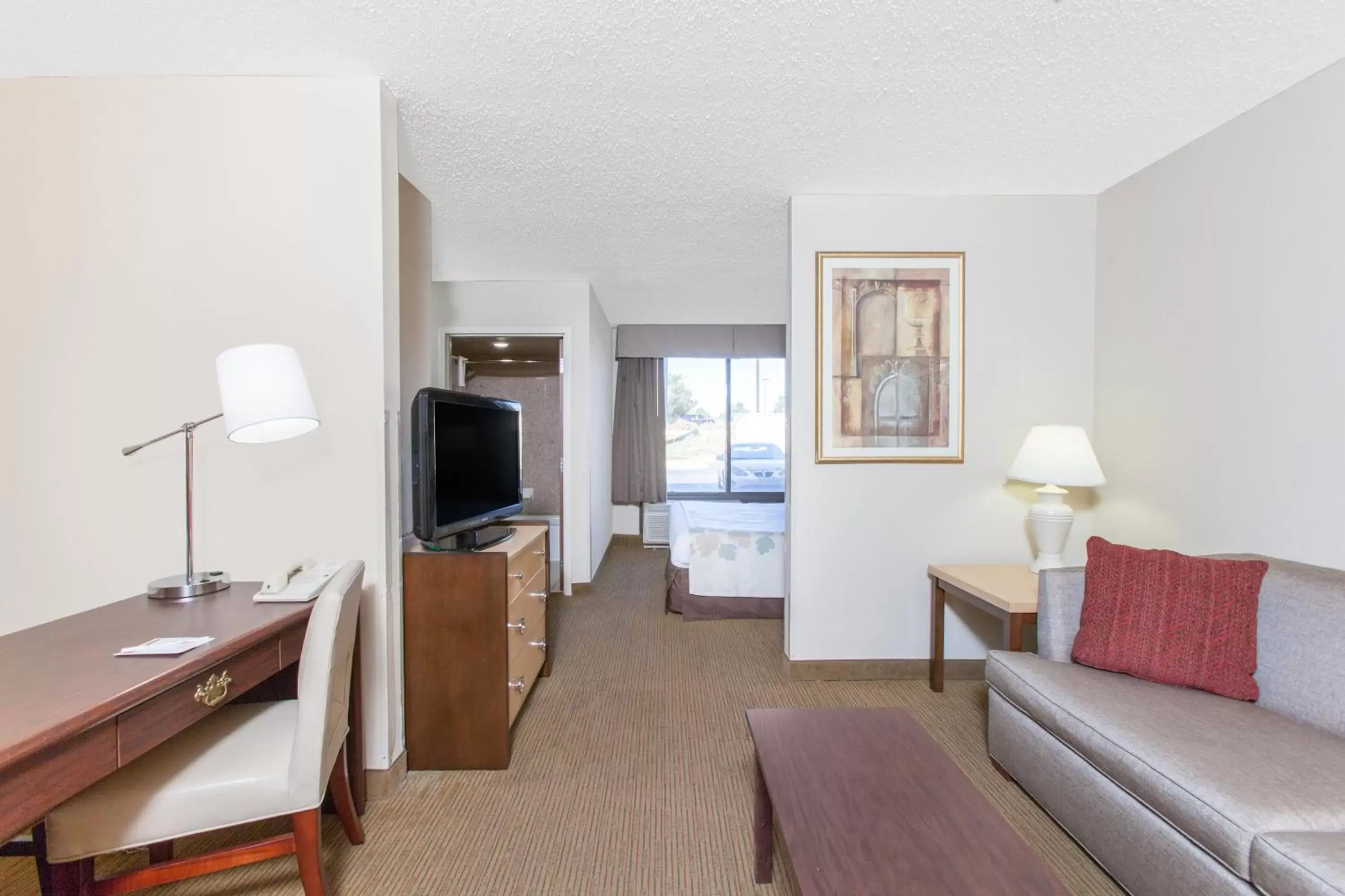 TV and multimedia, TV/Entertainment Center in Hawthorn Suites Midwest City