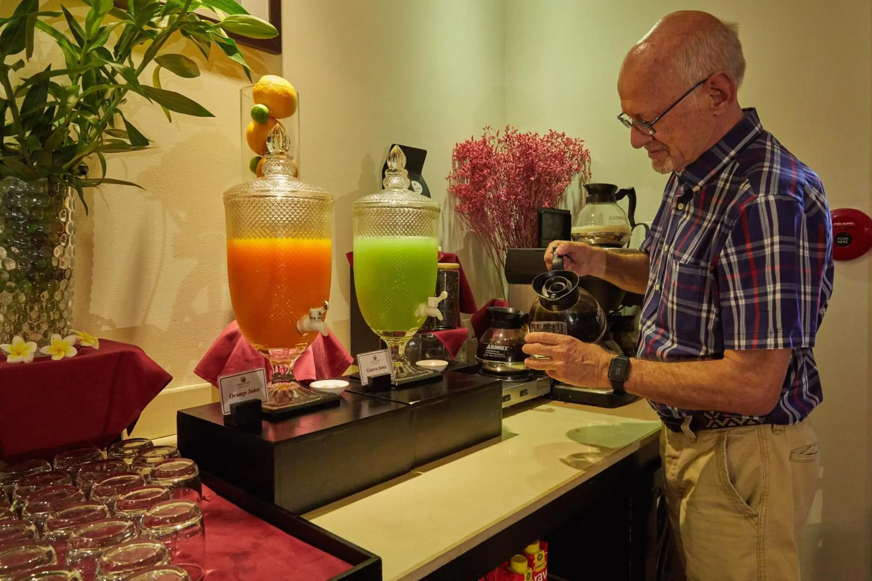 Staff in Hoi An Central Boutique Hotel & Spa (Little Hoi An Central Boutique Hotel & Spa)