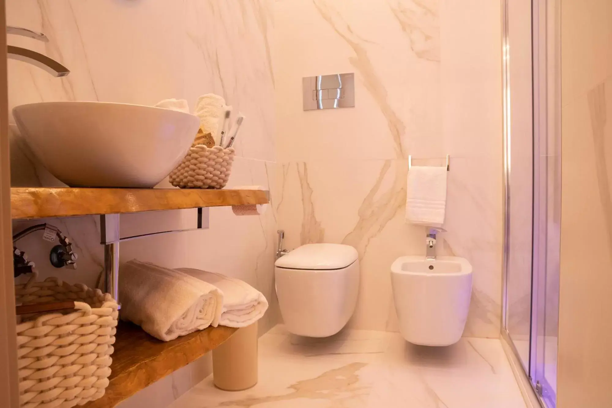 Bathroom in BelMa' Aparthotel and Rooms