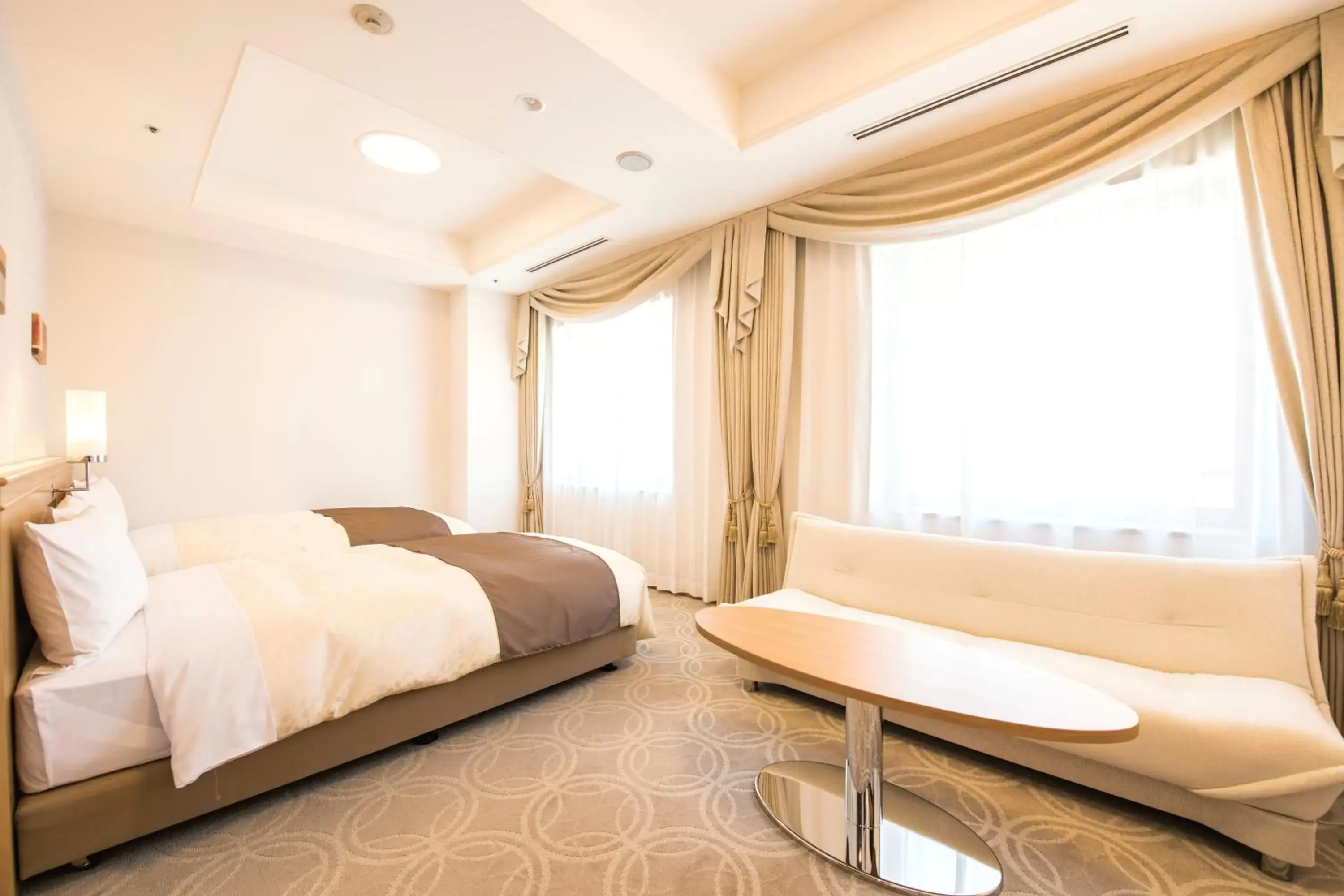 Bedroom, Bed in Hotel Port Plaza Chiba