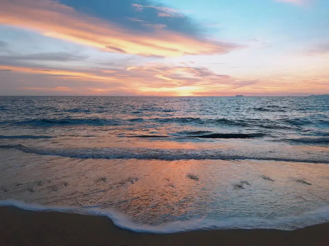 Beach in Lanta Sand Resort & Spa