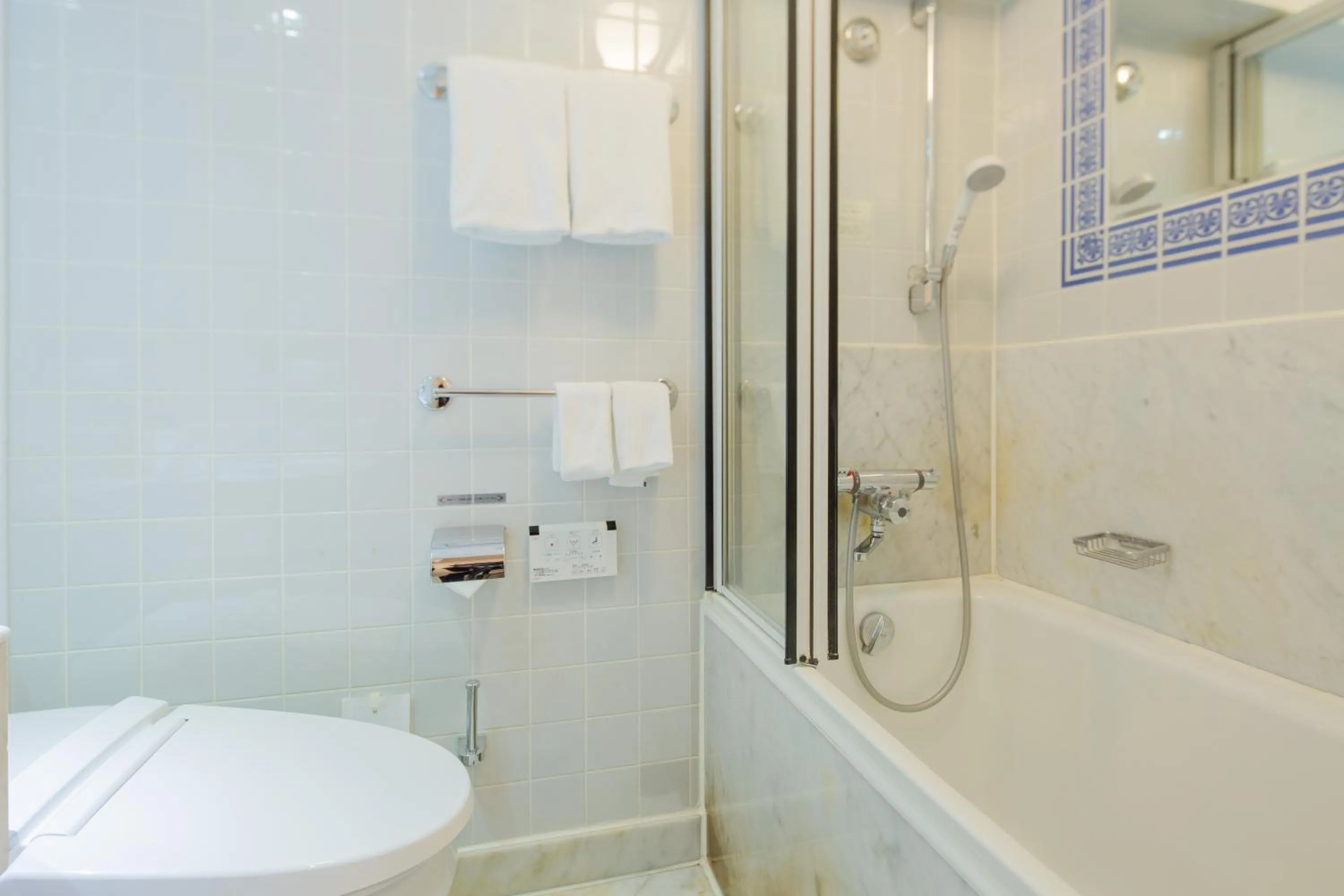 Shower in Art Hotel Kokura New Tagawa