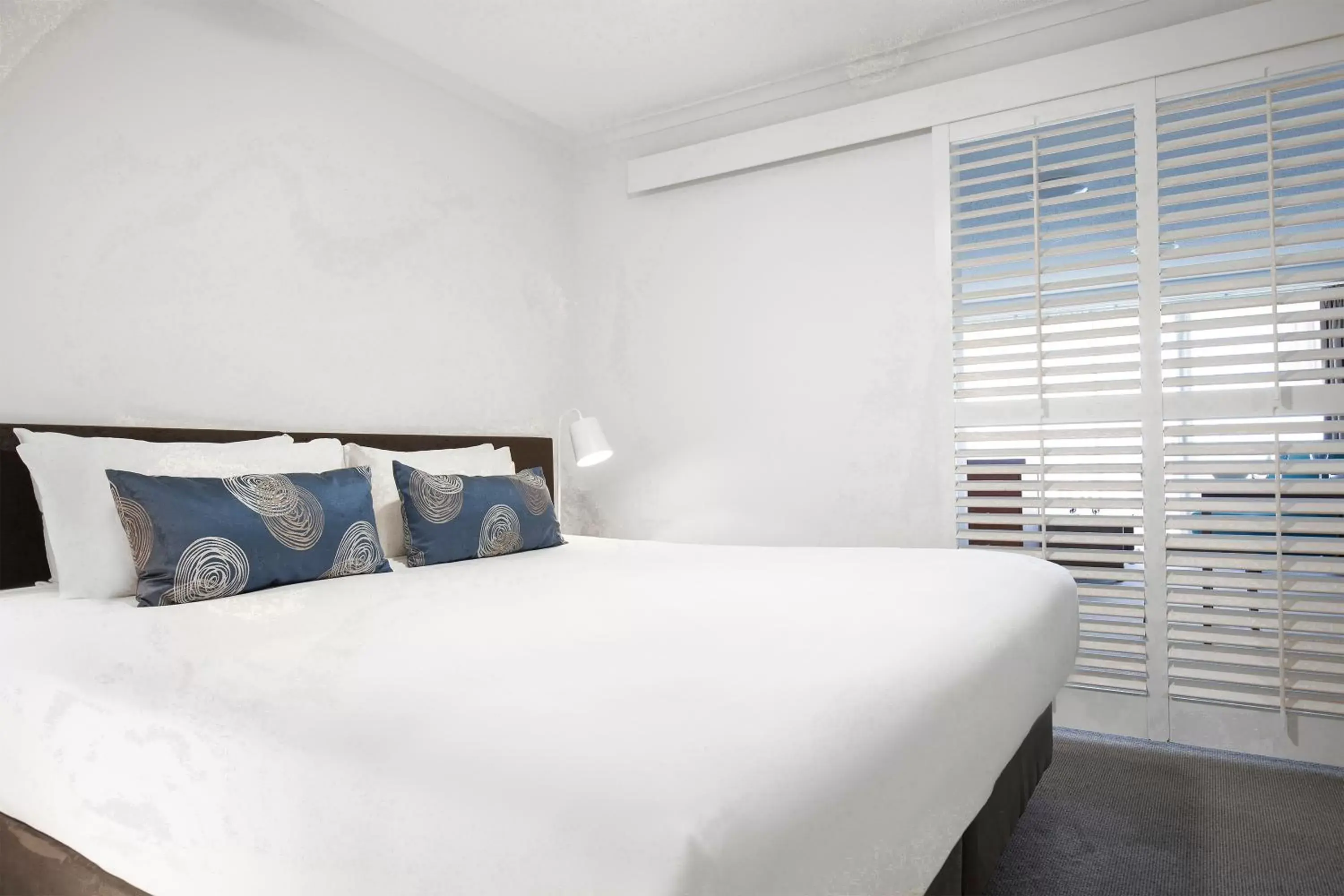 Bedroom, Bed in Mantra Hervey Bay
