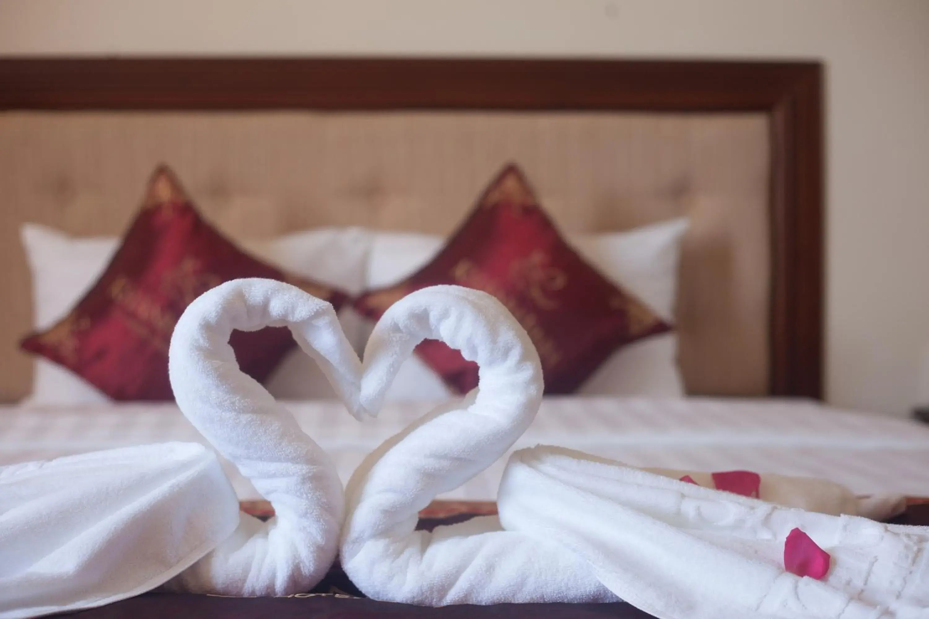 Bedroom, Bed in Khanh Linh Hotel