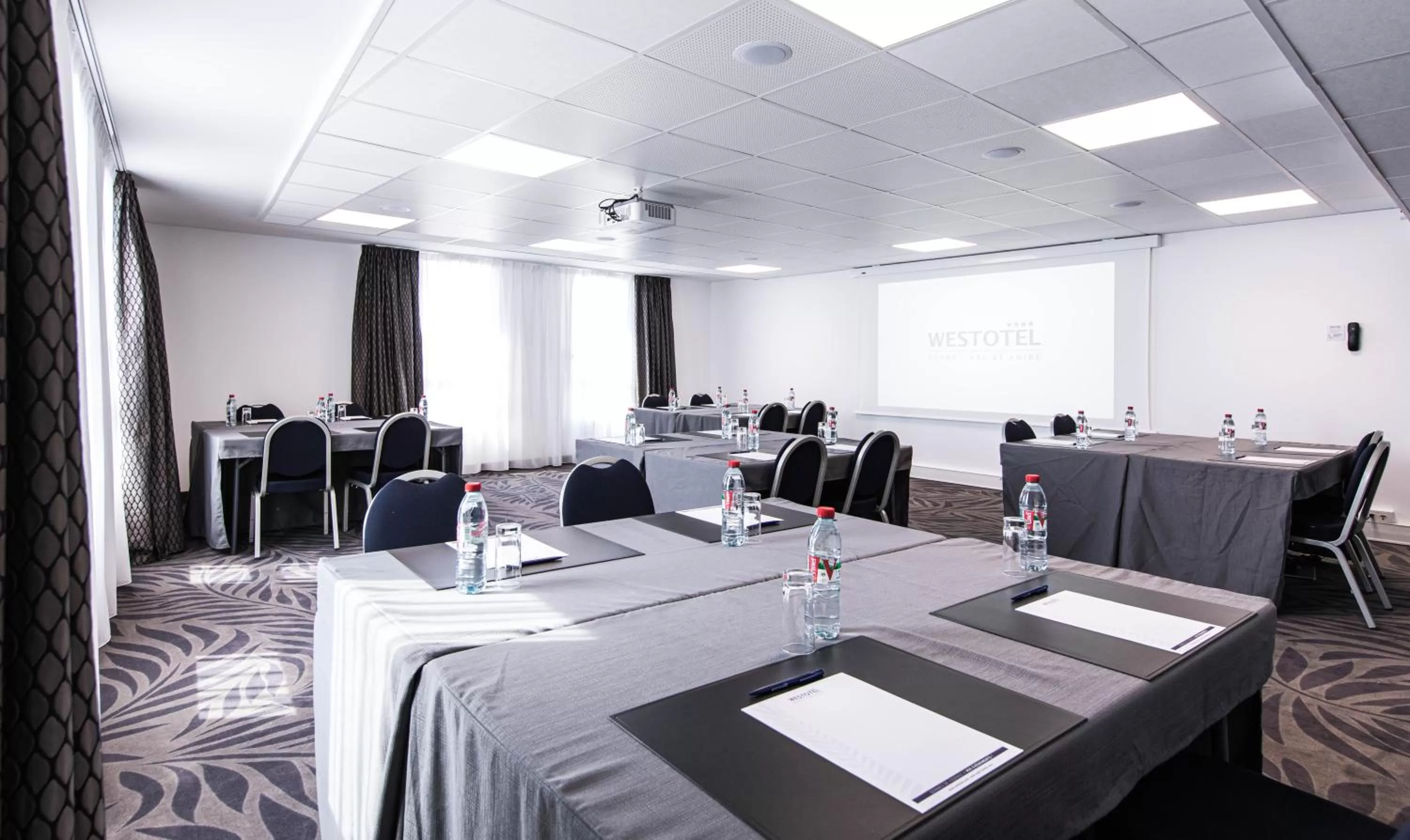 Meeting/conference room in Westotel Tours Val de Loire