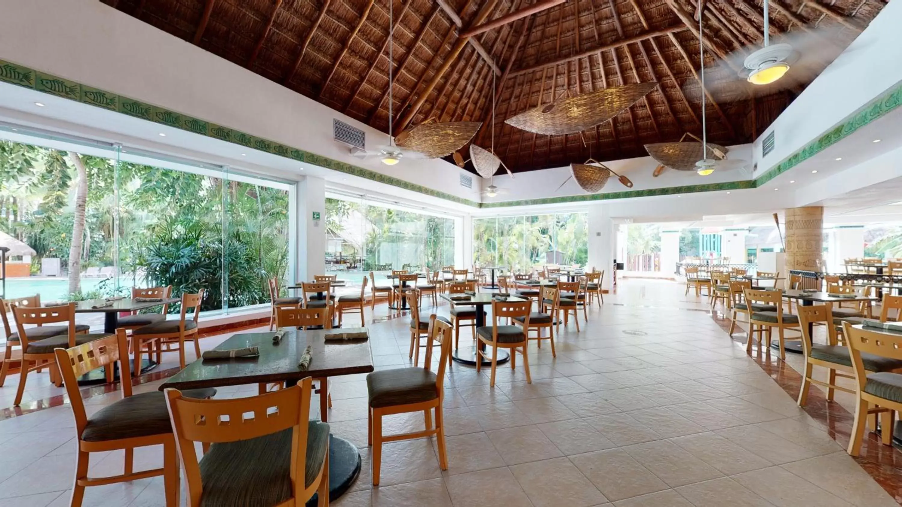 Restaurant/Places to Eat in Grand Park Royal Cozumel