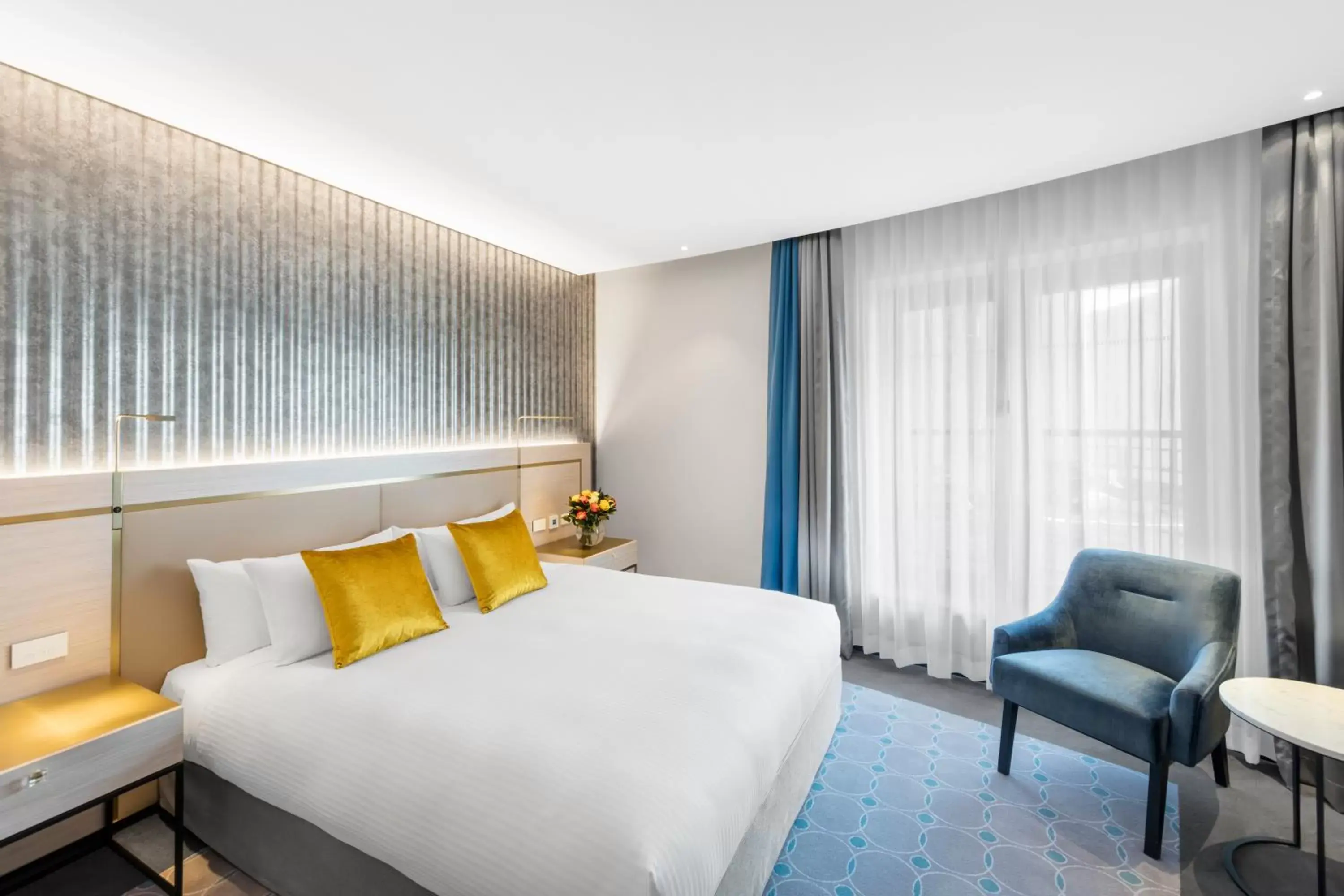 Bed, Room Photo in Radisson Blu Plaza Hotel Sydney