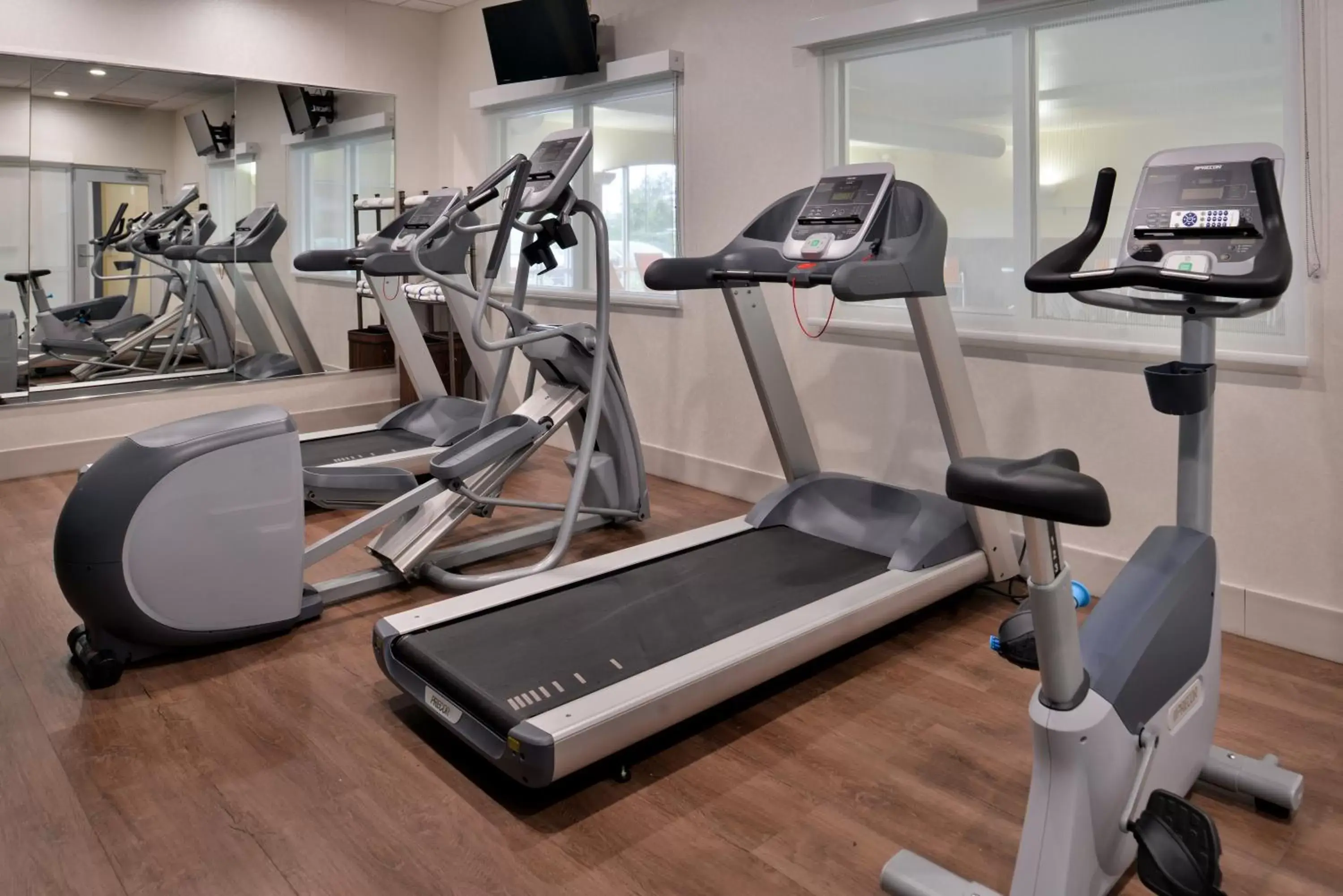 Spa and wellness centre/facilities in Holiday Inn Express Hotel & Suites Cincinnati - Mason by IHG Spa and wellness centre/facilities in Holiday Inn Express Hotel & Suites Cincinnati - Mason by IHG