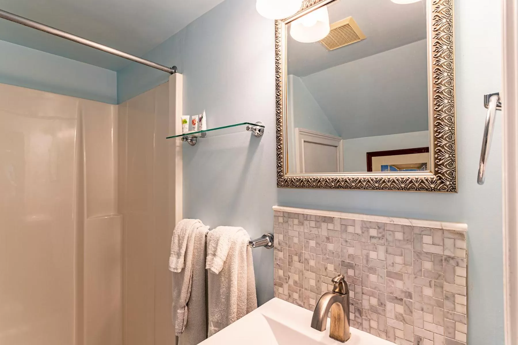 Standard Double Room in Island Motel OBX