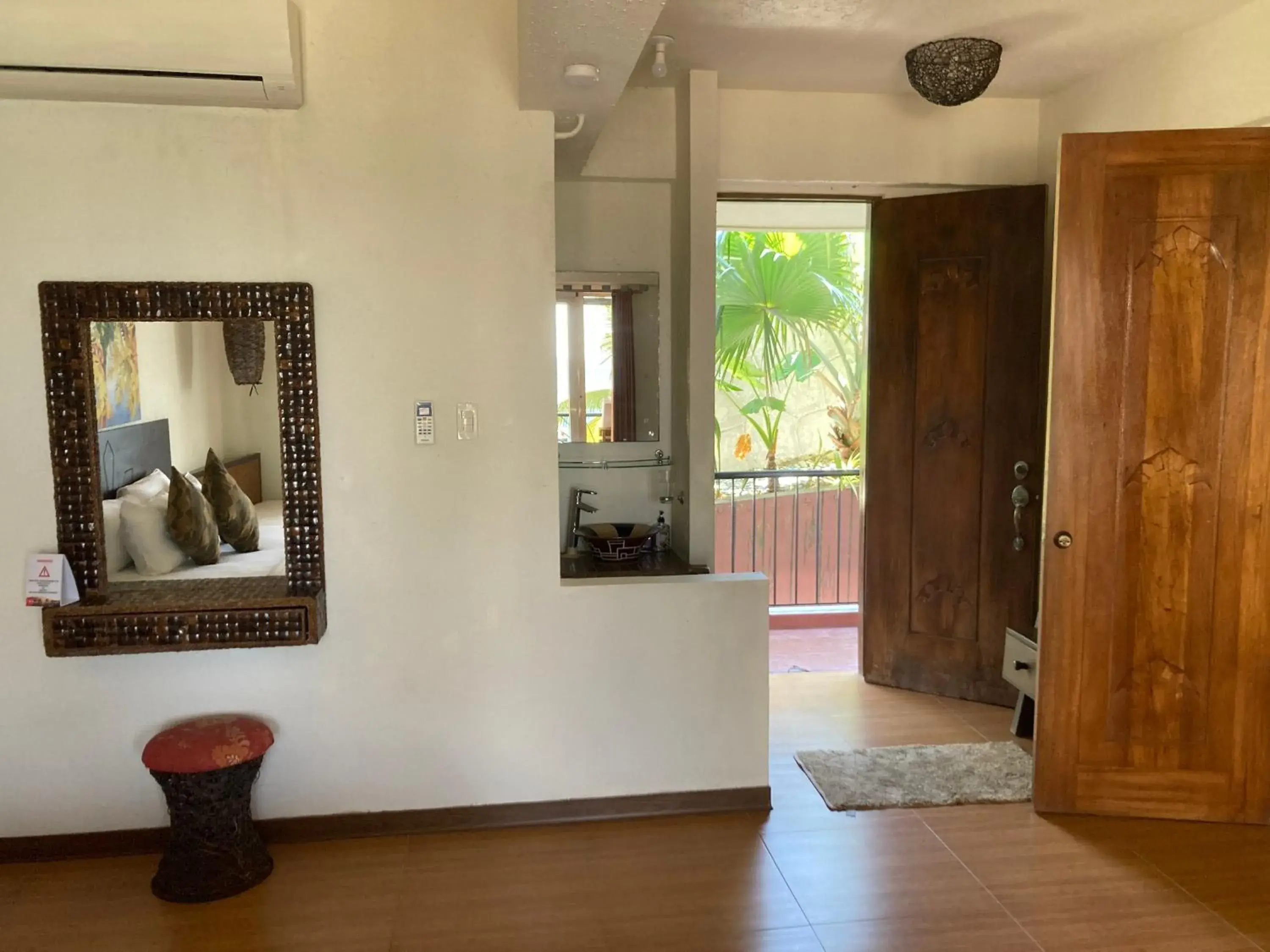 Bedroom in Sunset At Aninuan Beach Resort