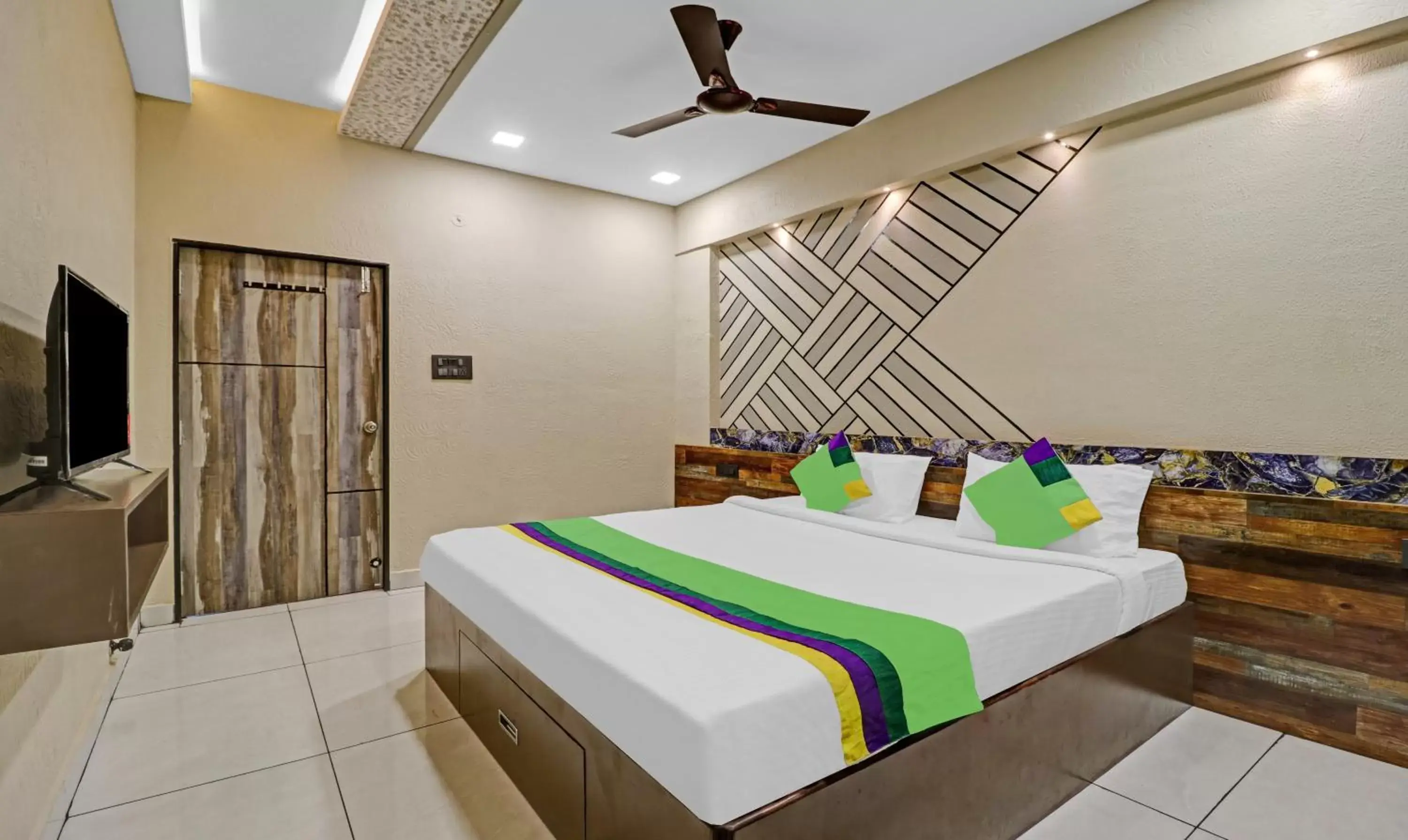 Bedroom, Bed in Treebo Seabreeze Comforts Bedroom, Bed in Treebo Seabreeze Comforts