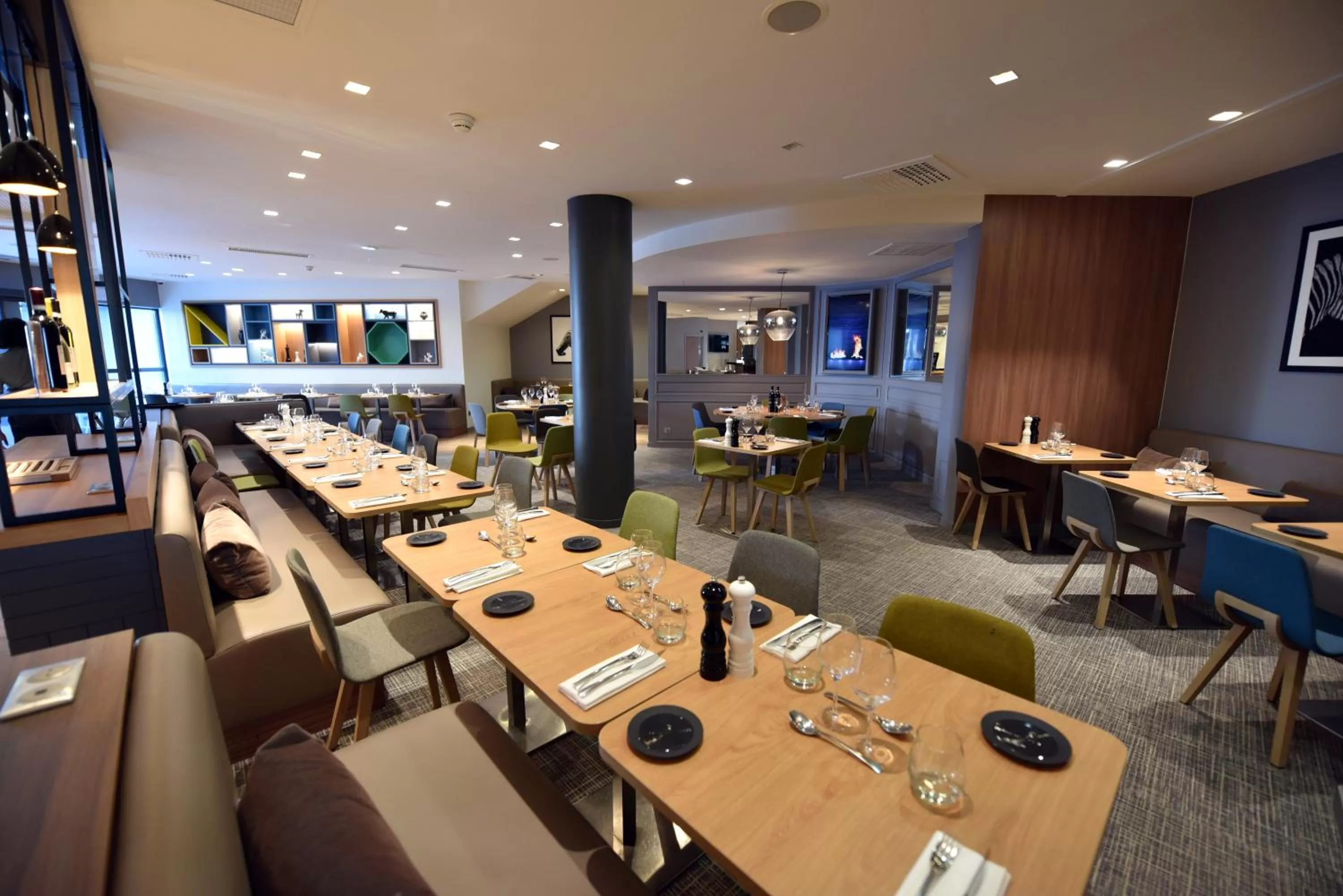 Restaurant/places to eat in Holiday Inn Dijon Toison D'or by IHG