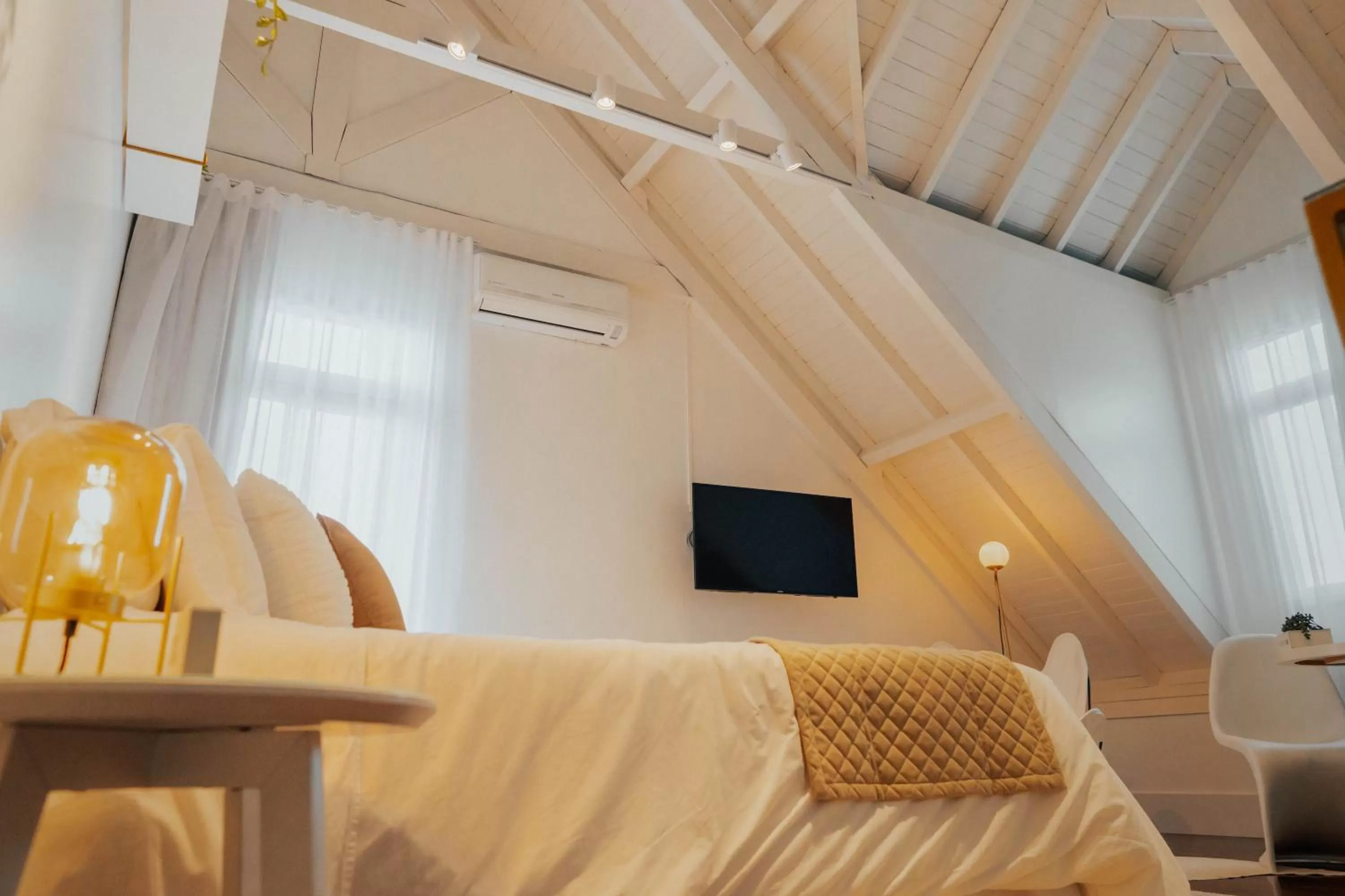 Bed in LOTE20 Hotel Boutique