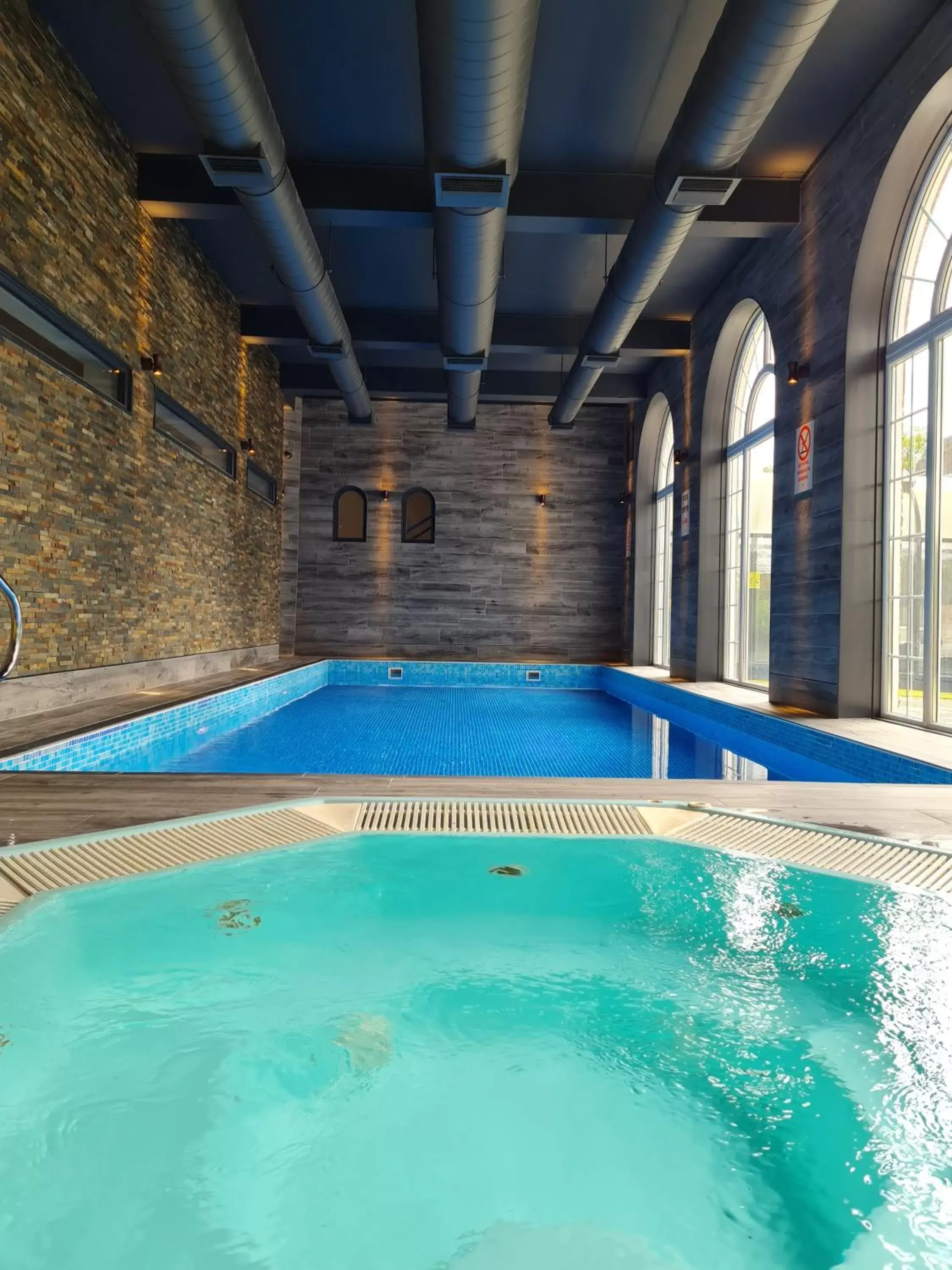 Swimming Pool in Blackwell Grange Hotel