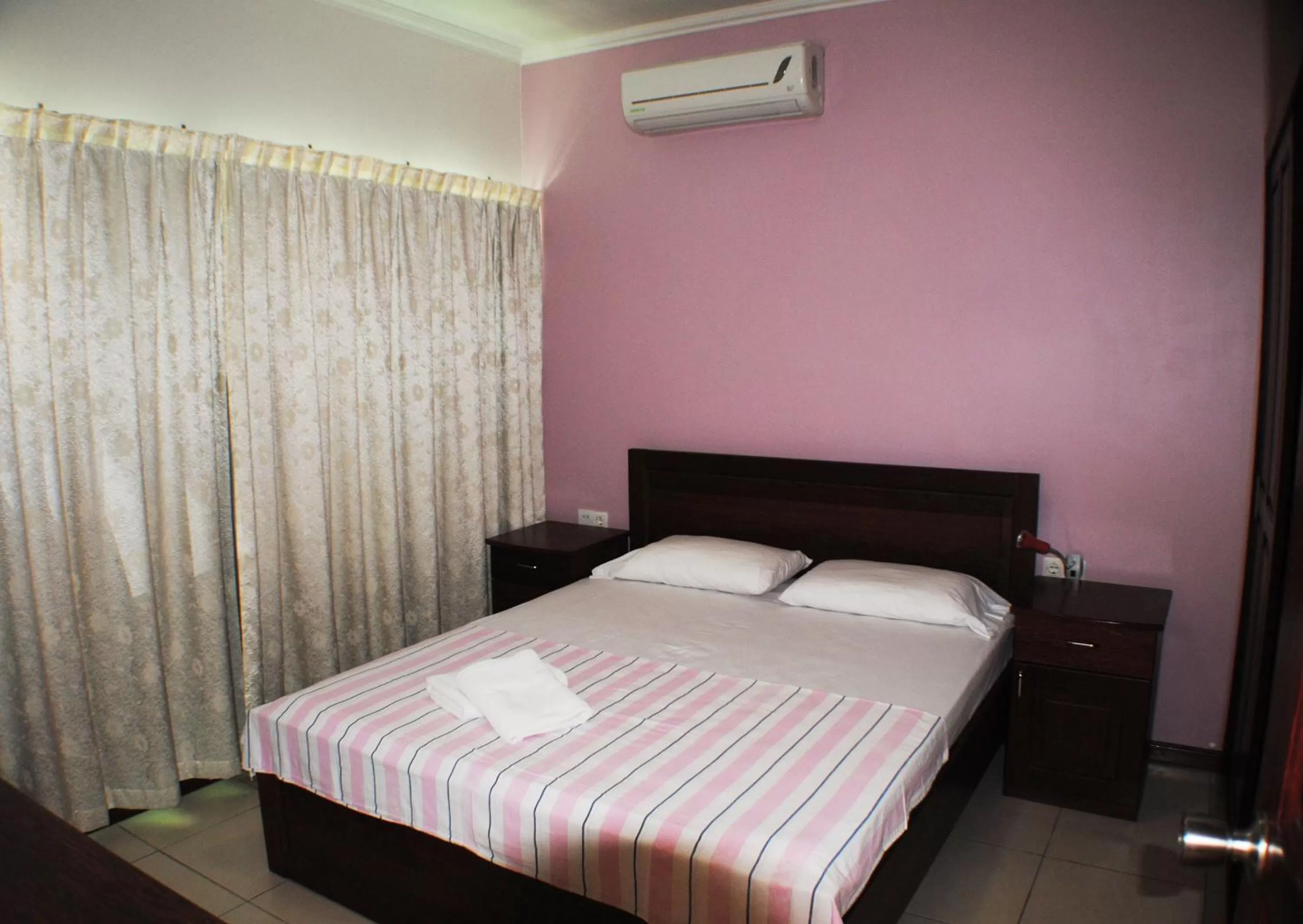 Photo of the whole room, Bed in Joah Inn Appartementen