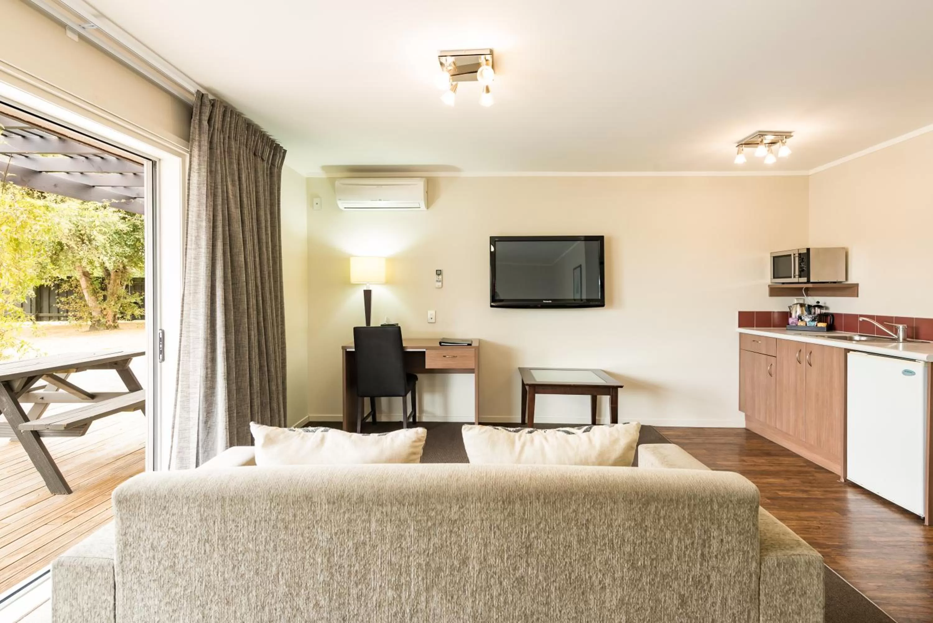 Suncourt Hotel & Conference Centre