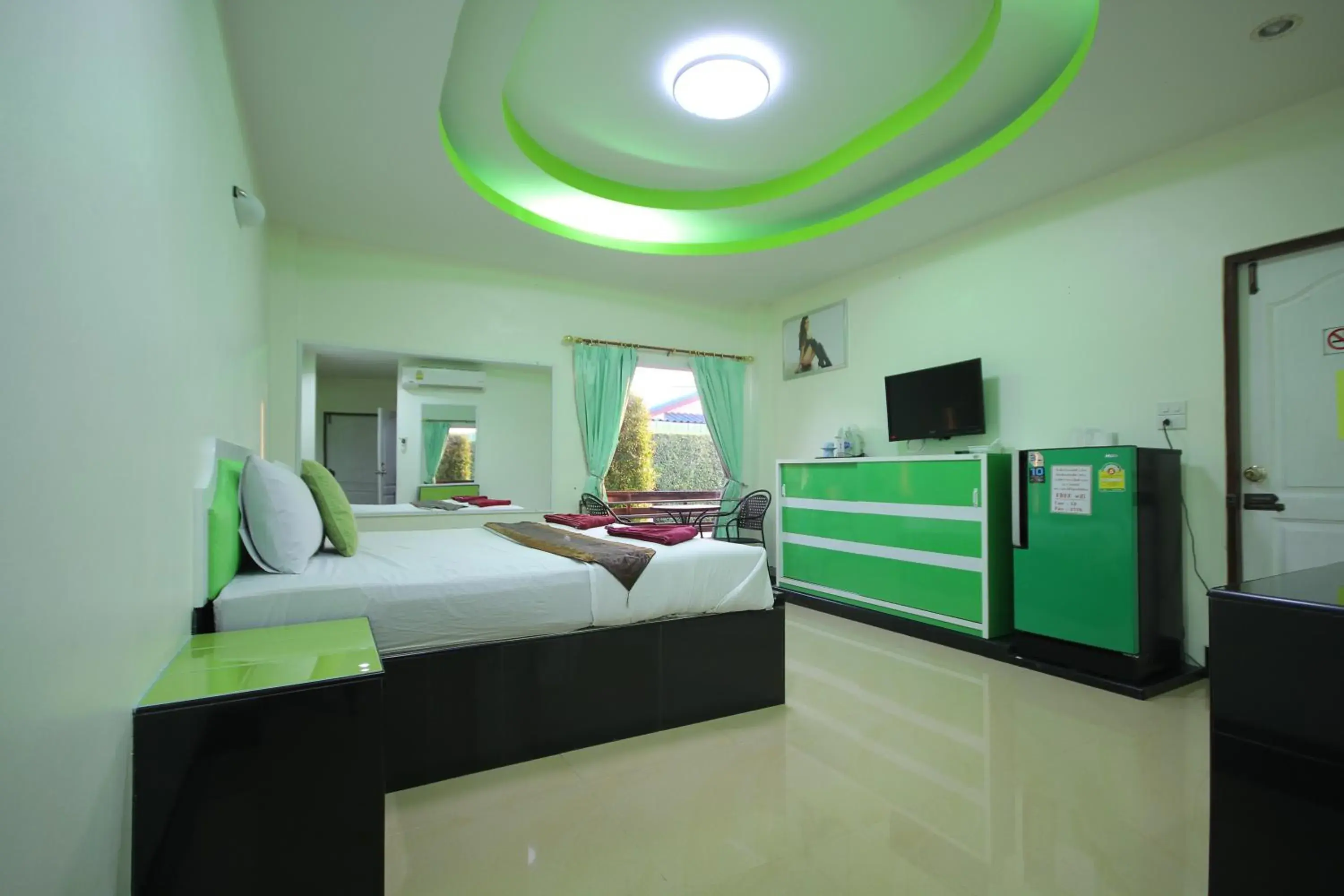 Bed in Windsor Resort Bed in Windsor Resort