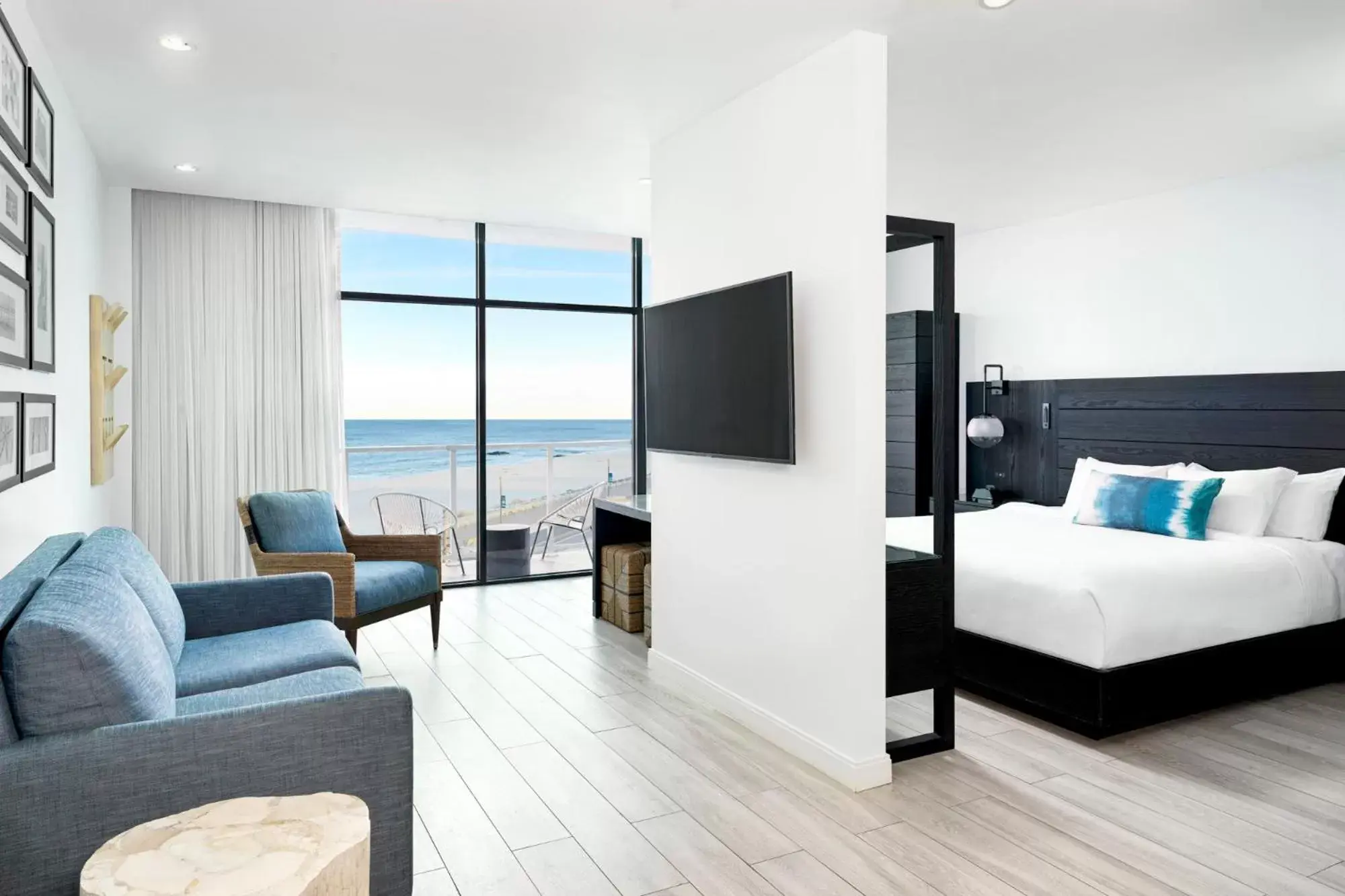 Photo of the whole room, Bed in Wave Resort Photo of the whole room, Bed in Wave Resort