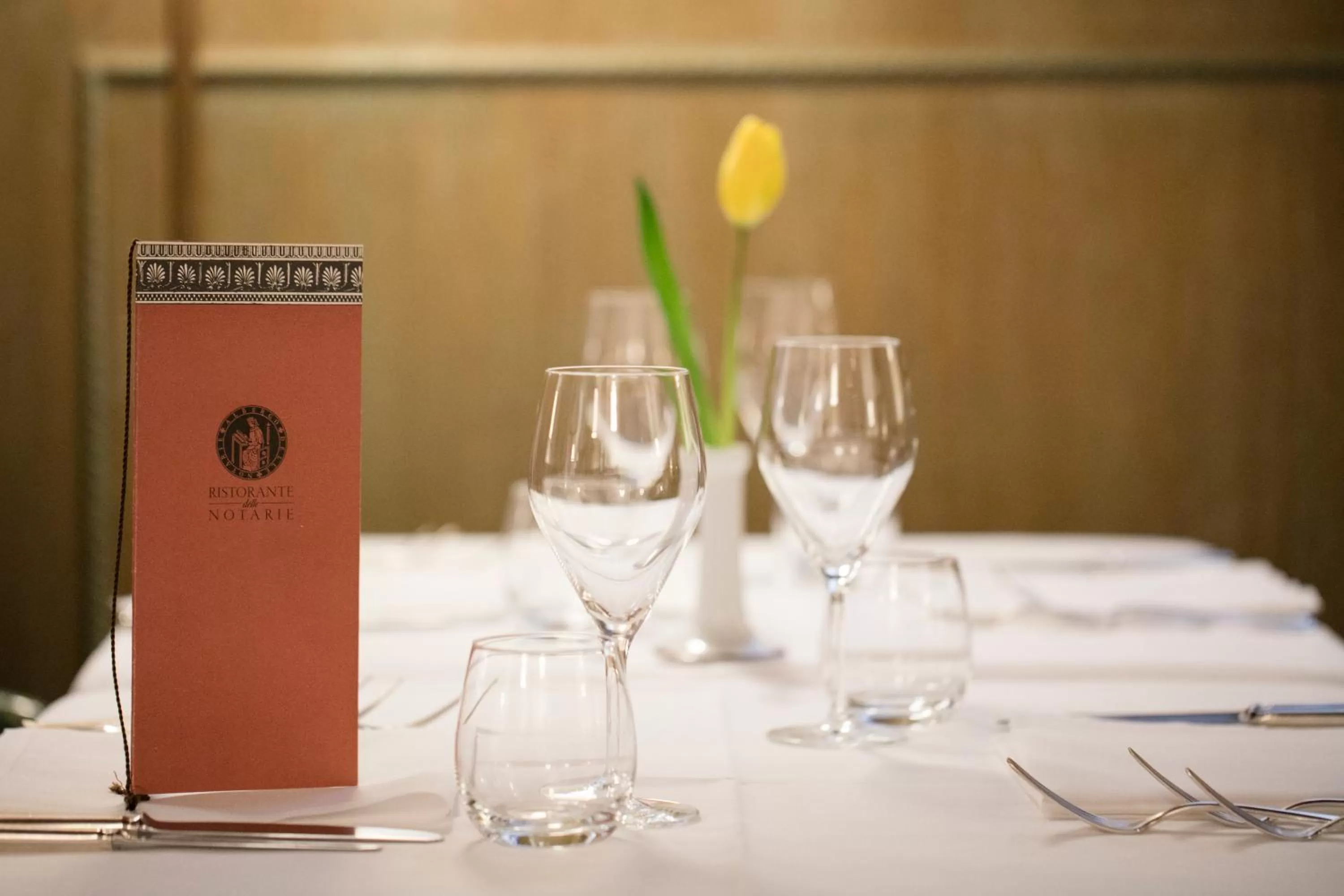 Restaurant/places to eat in Albergo Delle Notarie