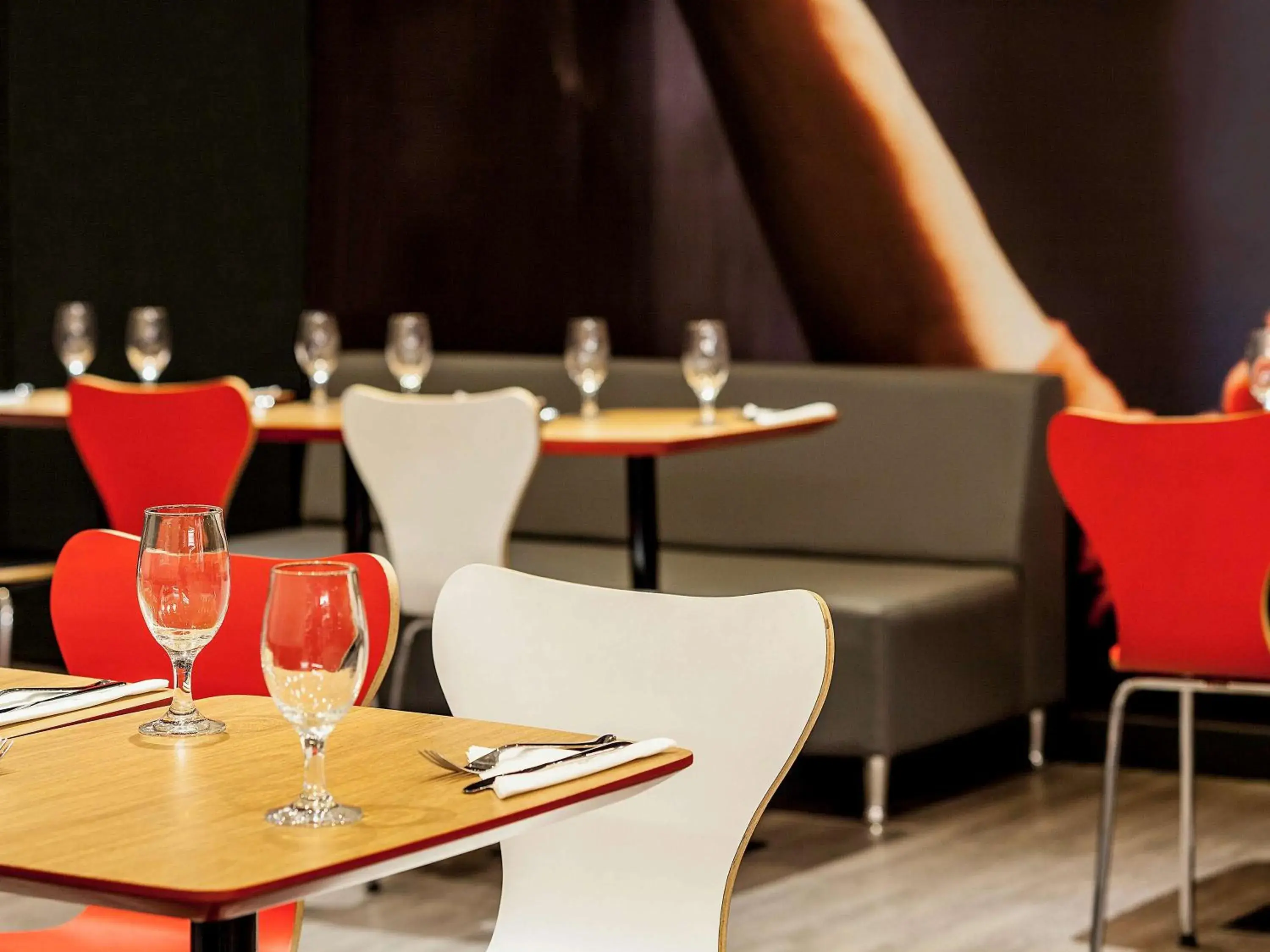 Restaurant/Places to Eat in ibis Paris Issy Les Moulineaux Val de Seine