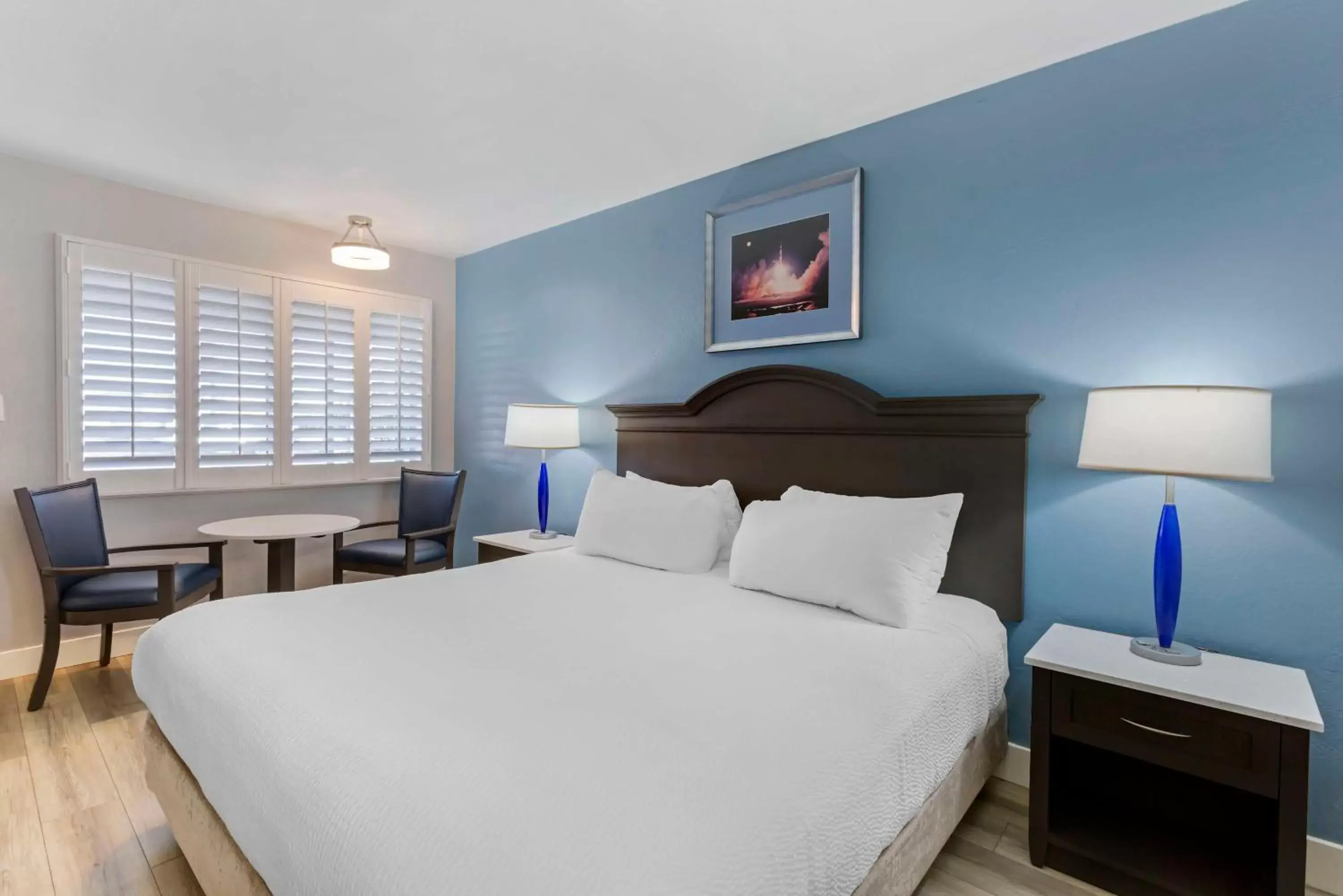 Bedroom, Bed in Best Western Space Age Lodge Bedroom, Bed in Best Western Space Age Lodge