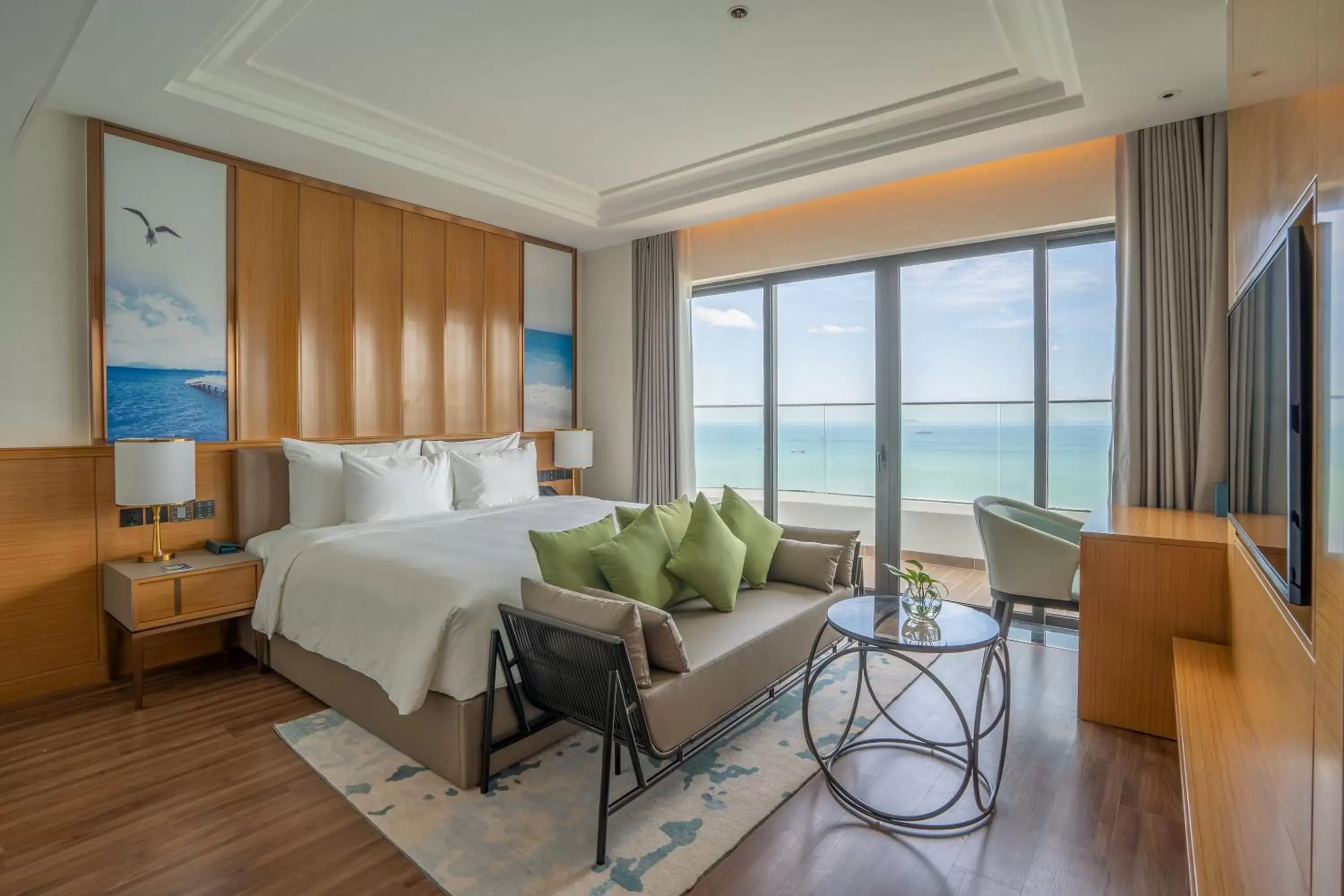 Bed, Seating Area in Grand Hyams Hotel - Quy Nhon Beach