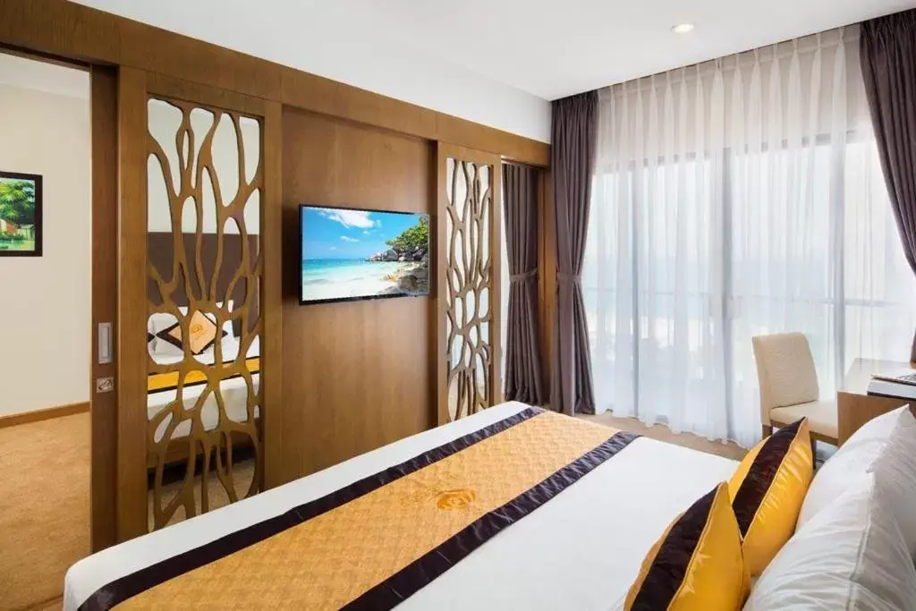 Bed, TV/Entertainment Center in Galina Hotel & Spa