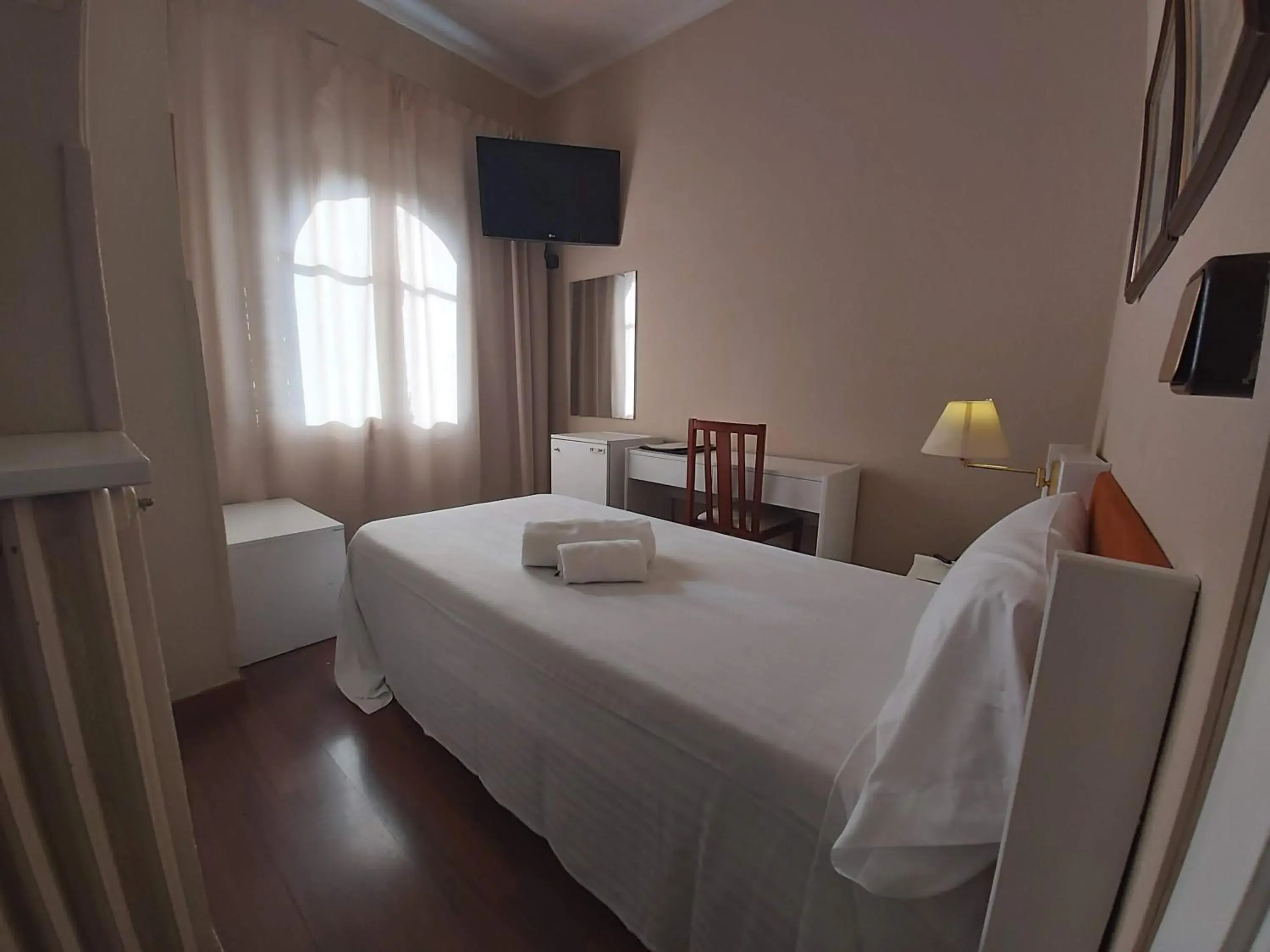 Bed in Hotel El Castell Bed in Hotel El Castell