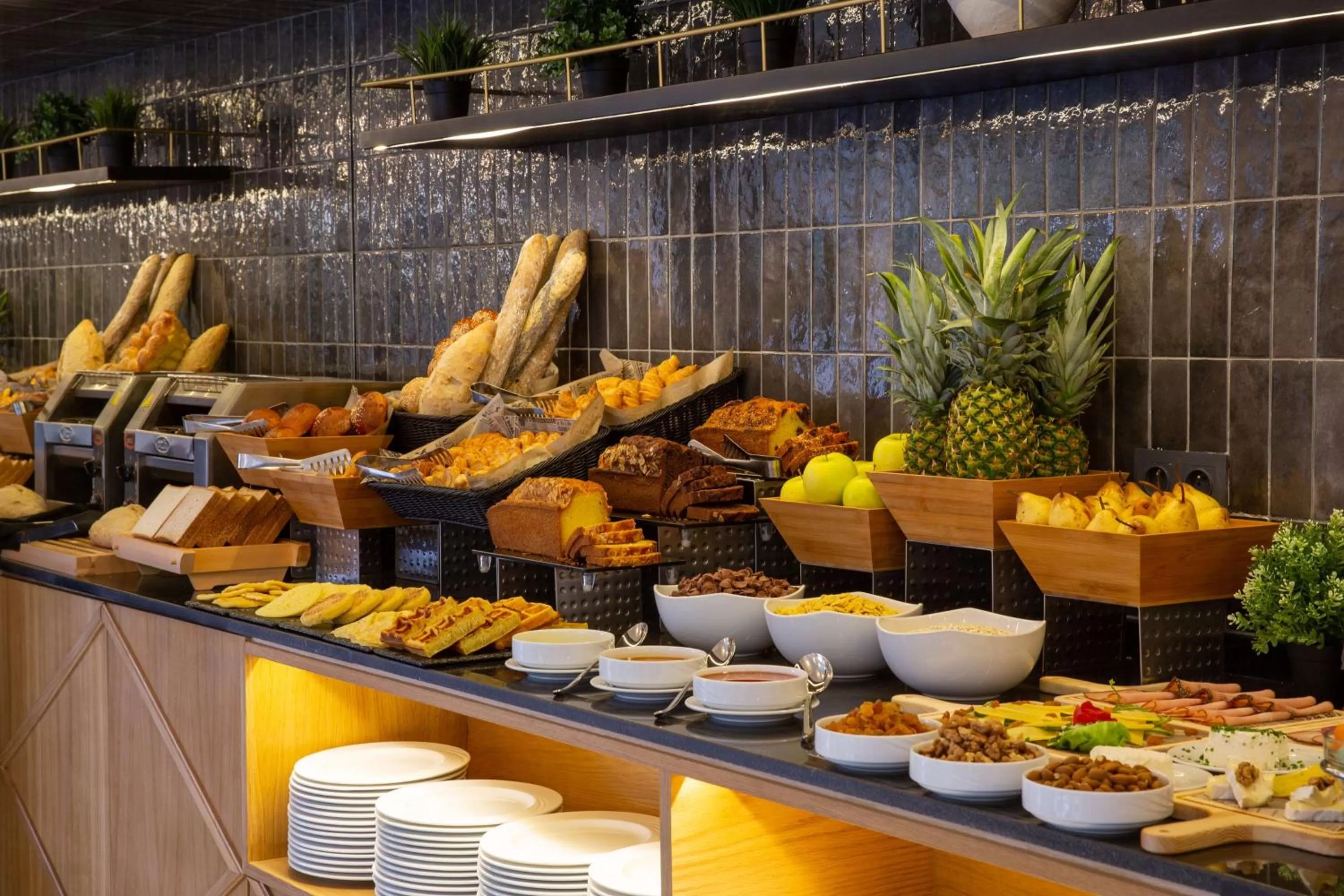 Restaurant/places to eat in Best Western Plus Casablanca City Center