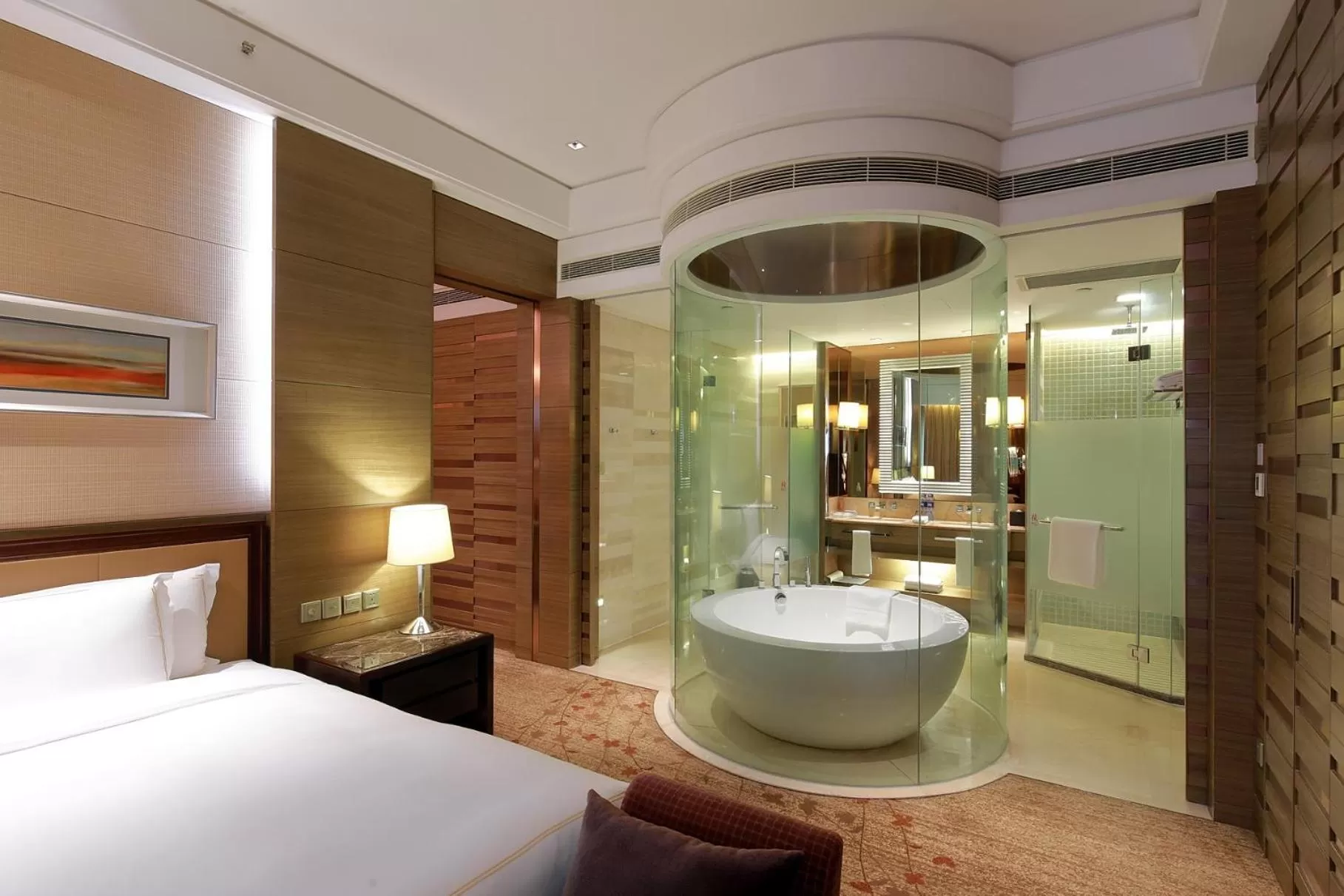 Bath, Bed in Crowne Plaza Nanjing Jiangning by IHG