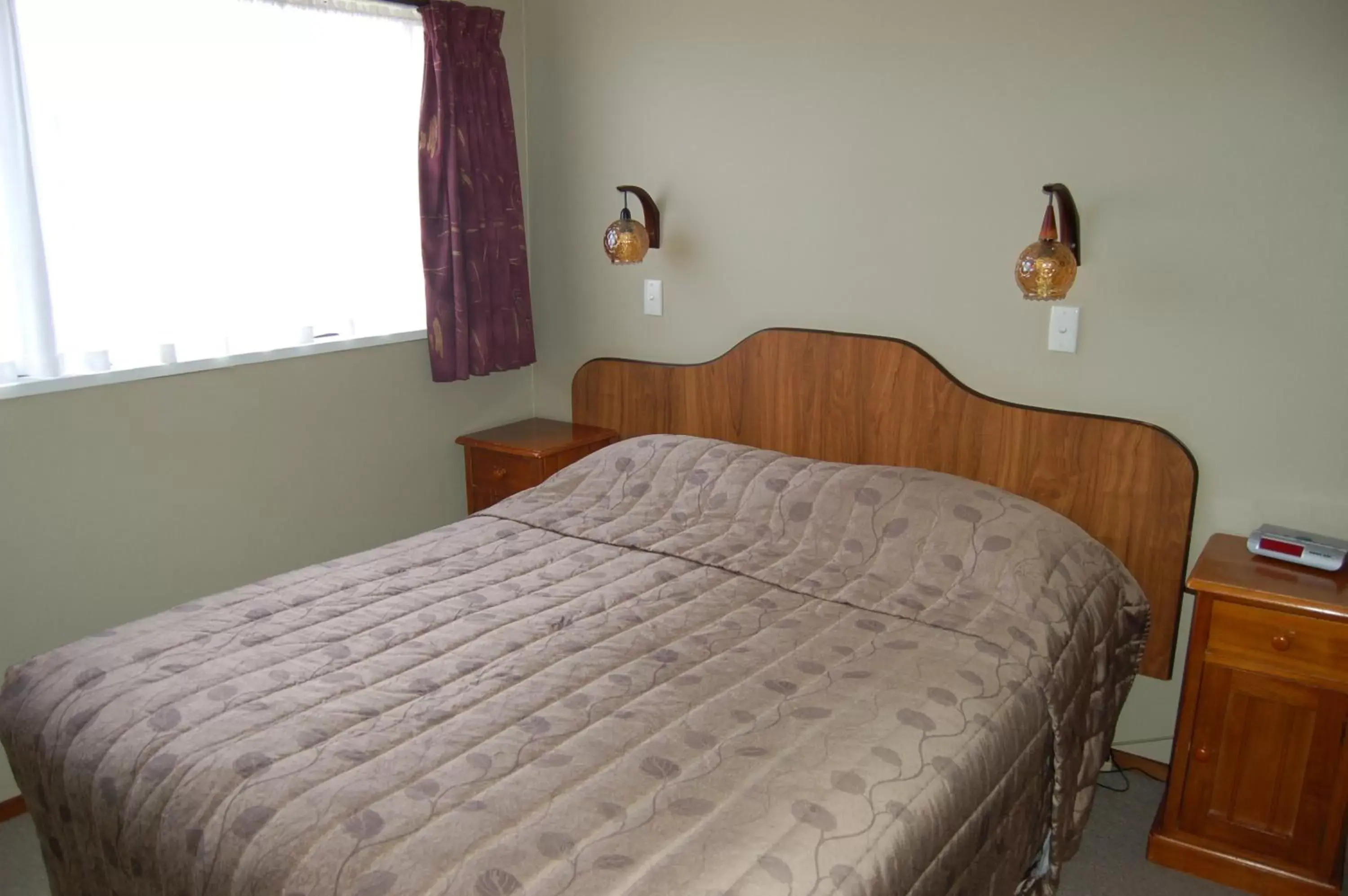 Bed in Carisbrook Motel
